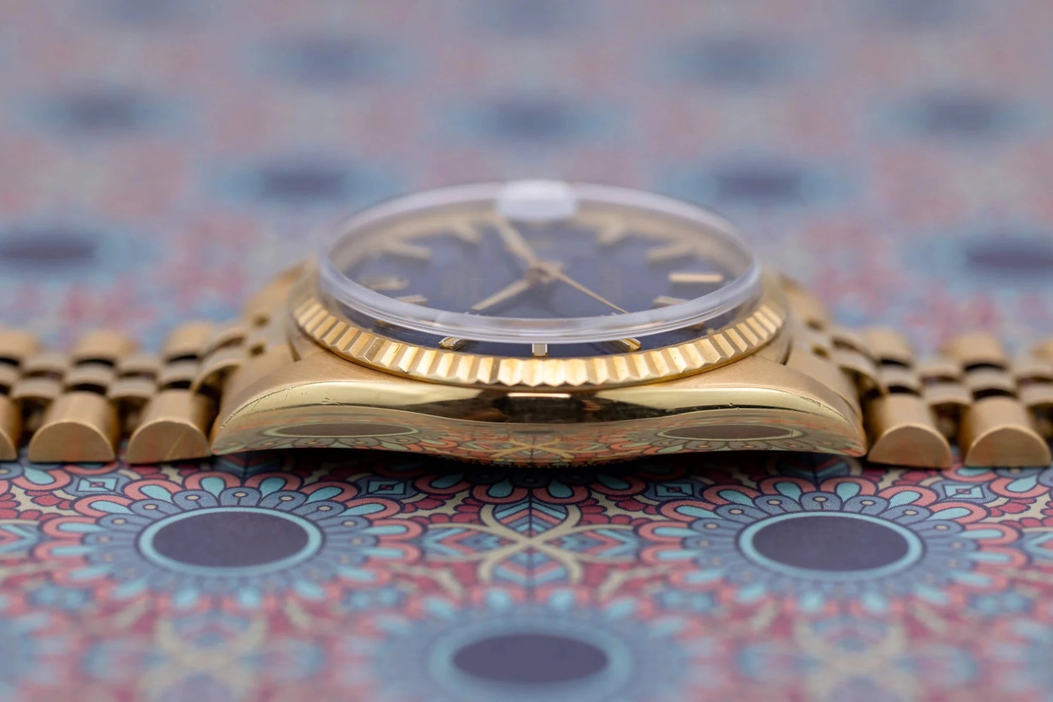 1970 Rolex Datejust Ref. 1601 | 18K YG | Dark Blue Sunburst Pie-Pan Dial - Sierra Time Co