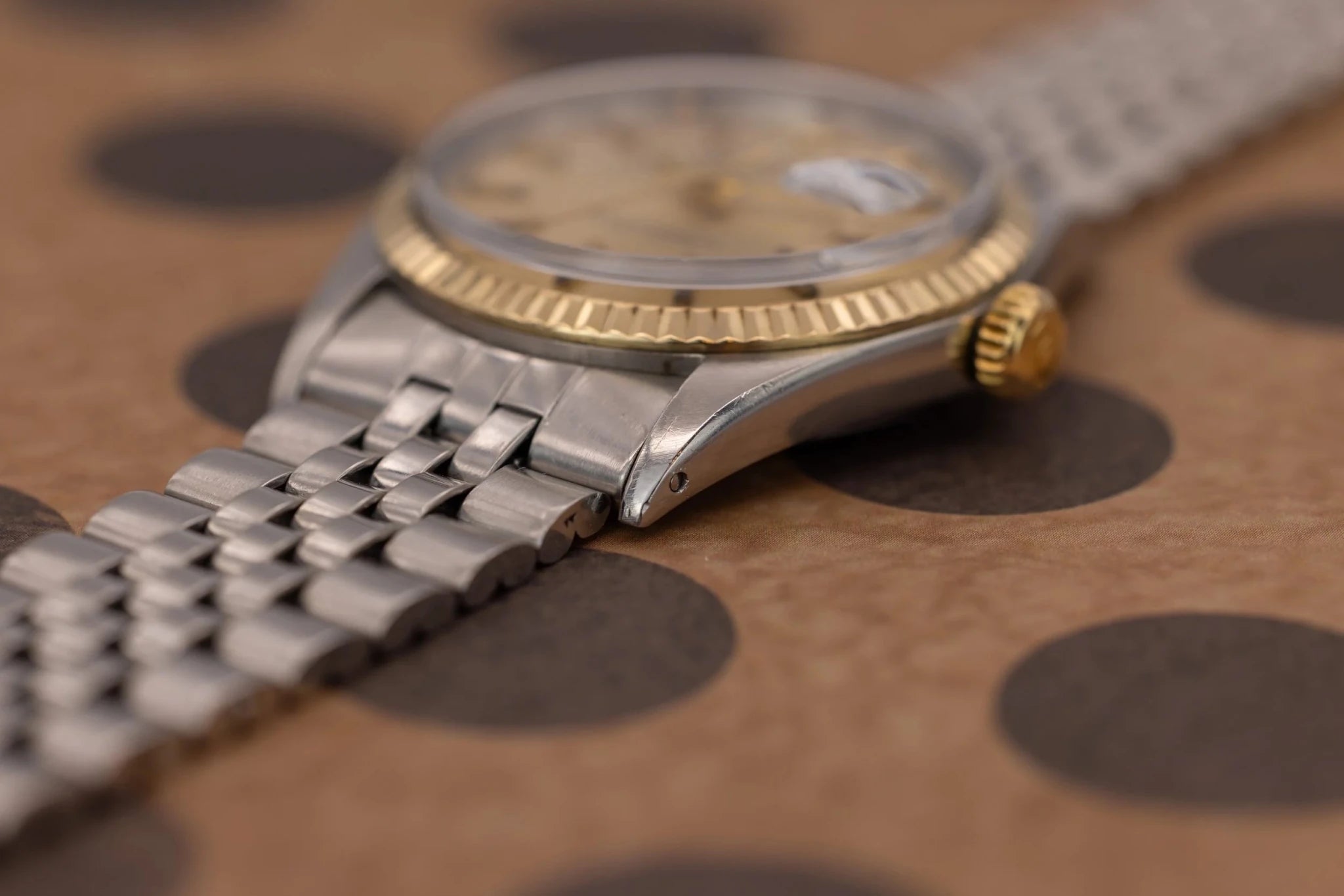 1970 Rolex Datejust Ref. 1601 | Champagne Noir Dial - Sierra Time Co