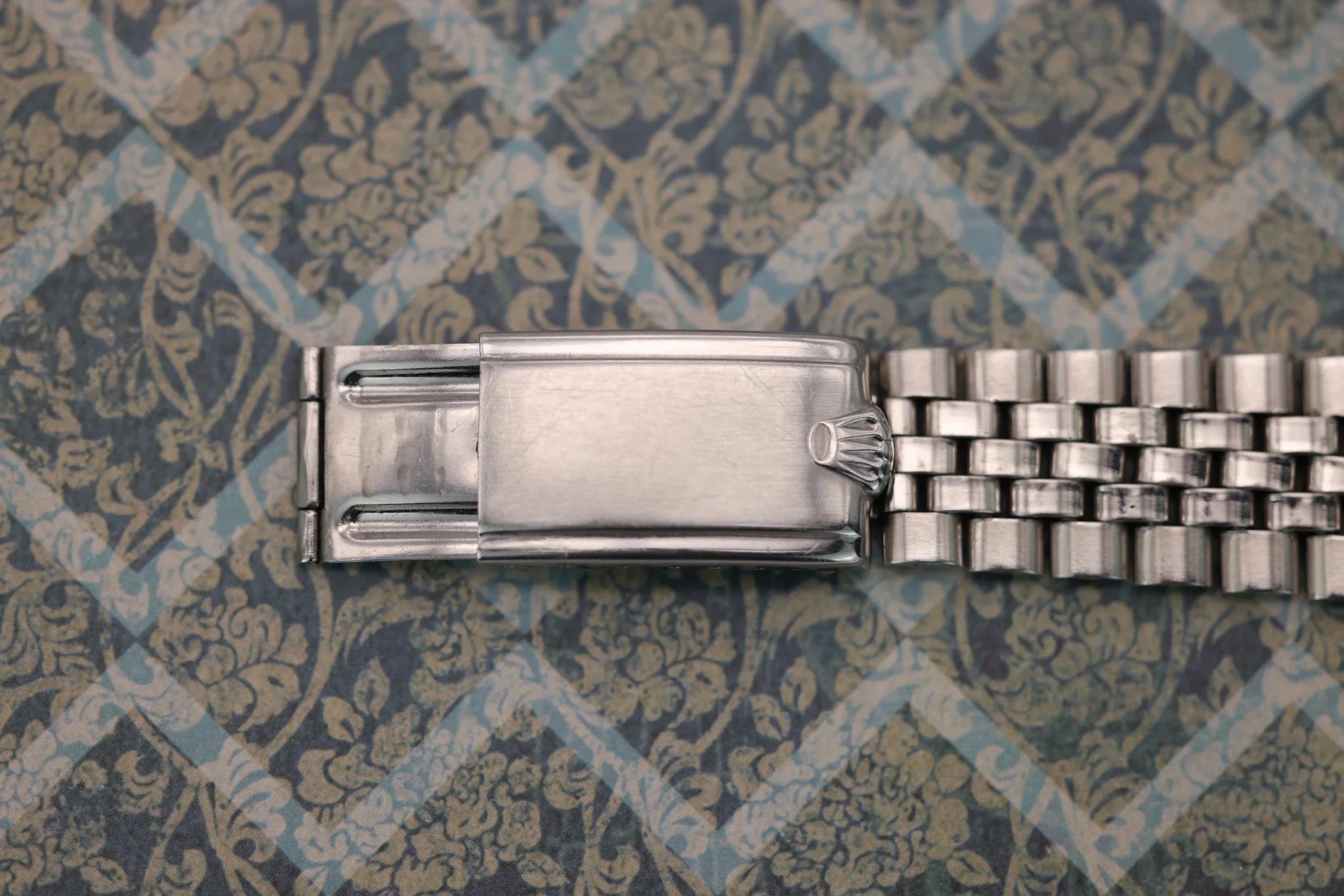 1970 Rolex Datejust Ref. 1601 | Silver Non-Lume Dial | Full Set - Sierra Time Co