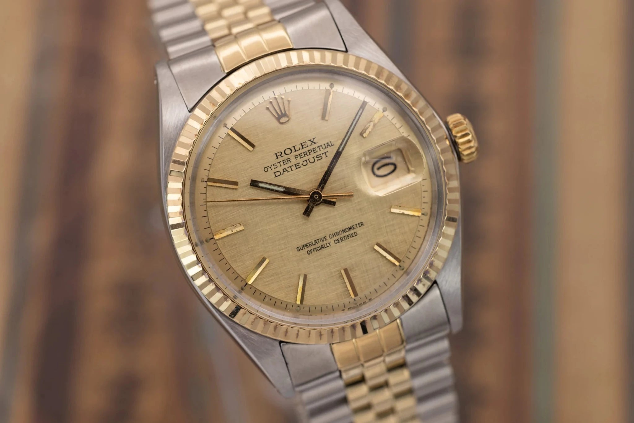 1978 Rolex Datejust Ref. 1601 | Champagne Linen Dial - Sierra Time Co