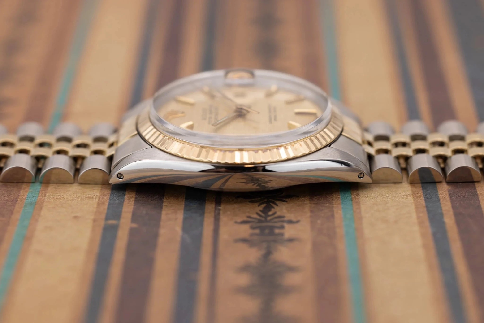 1978 Rolex Datejust Ref. 1601 | Champagne Linen Dial - Sierra Time Co