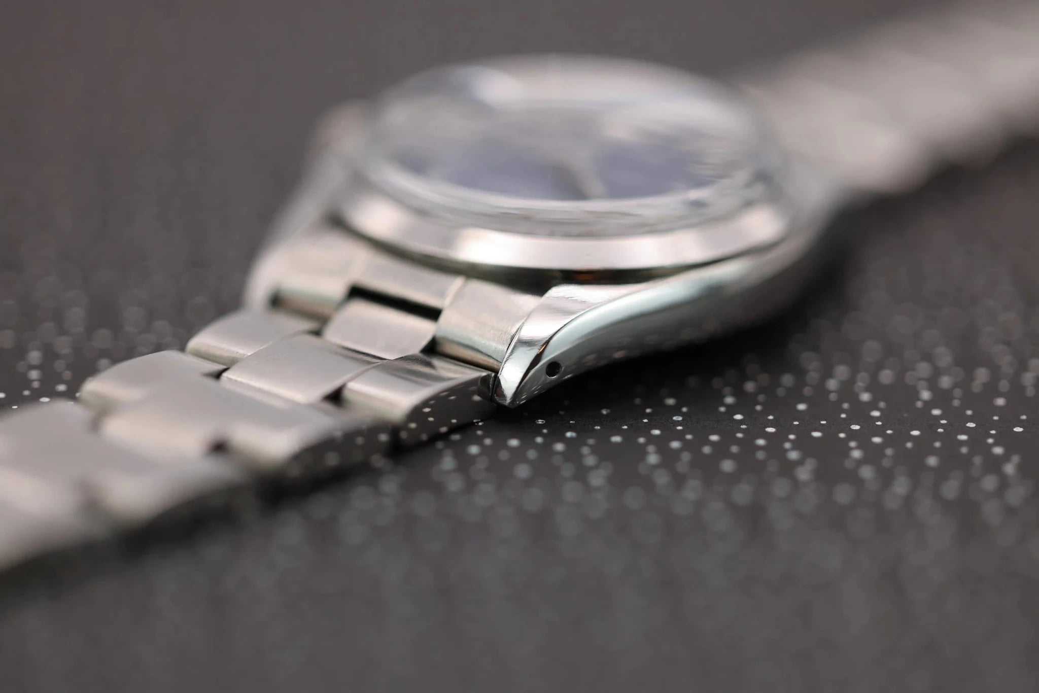 1981 Rolex Date Ref. 1500 | Navy Blue Dial - Sierra Time Co