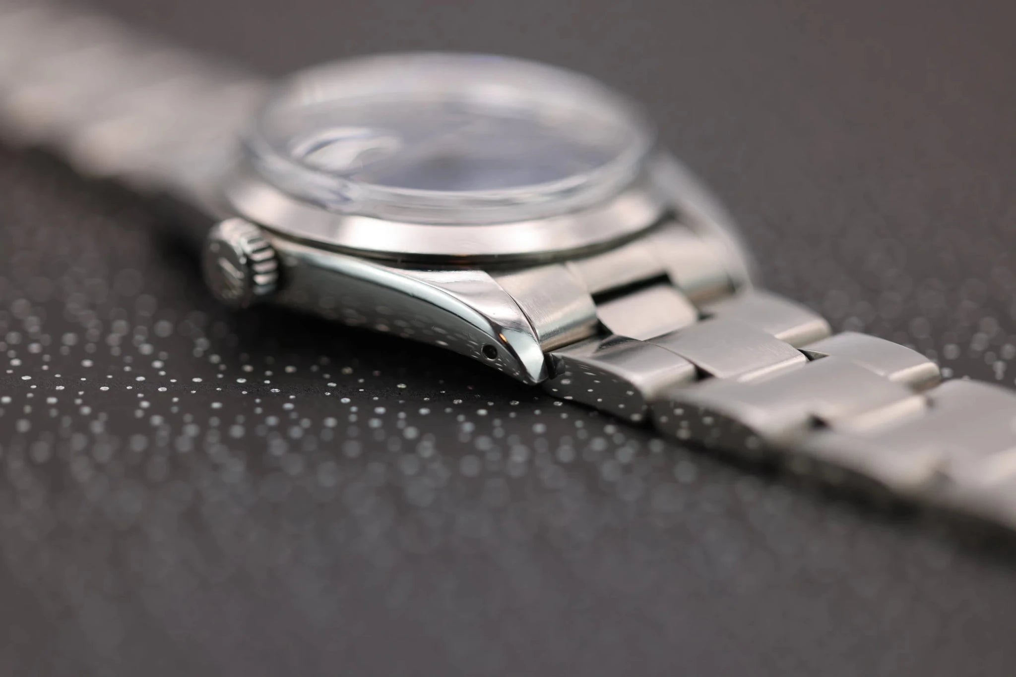 1981 Rolex Date Ref. 1500 | Navy Blue Dial - Sierra Time Co