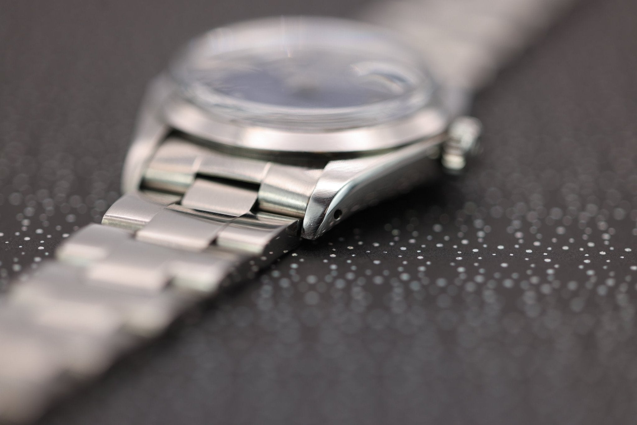 1981 Rolex Date Ref. 1500 | Navy Blue Dial - Sierra Time Co