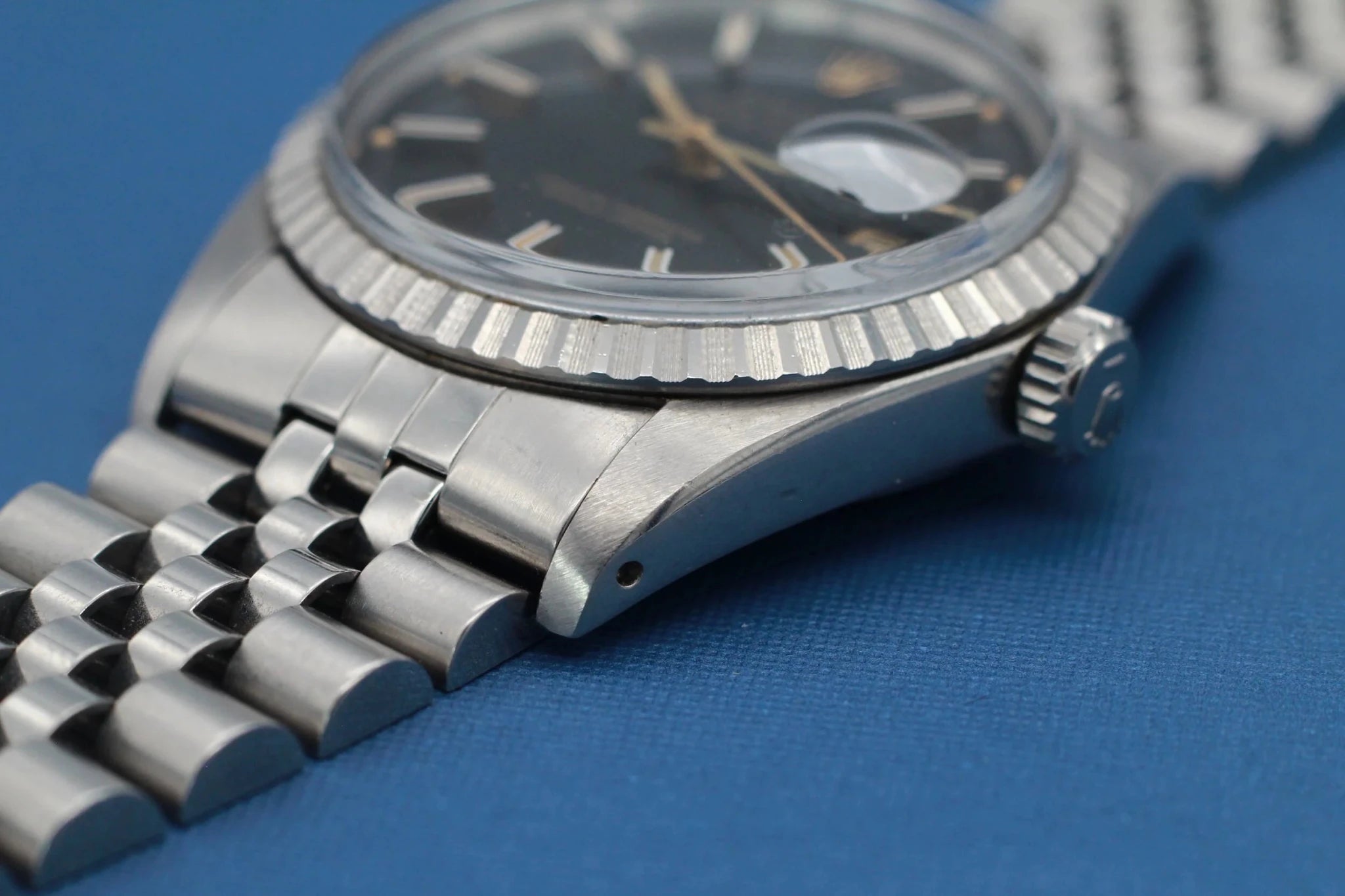 1981 Rolex Datejust Ref. 16030 | Black and Gold Dial - Sierra Time Co