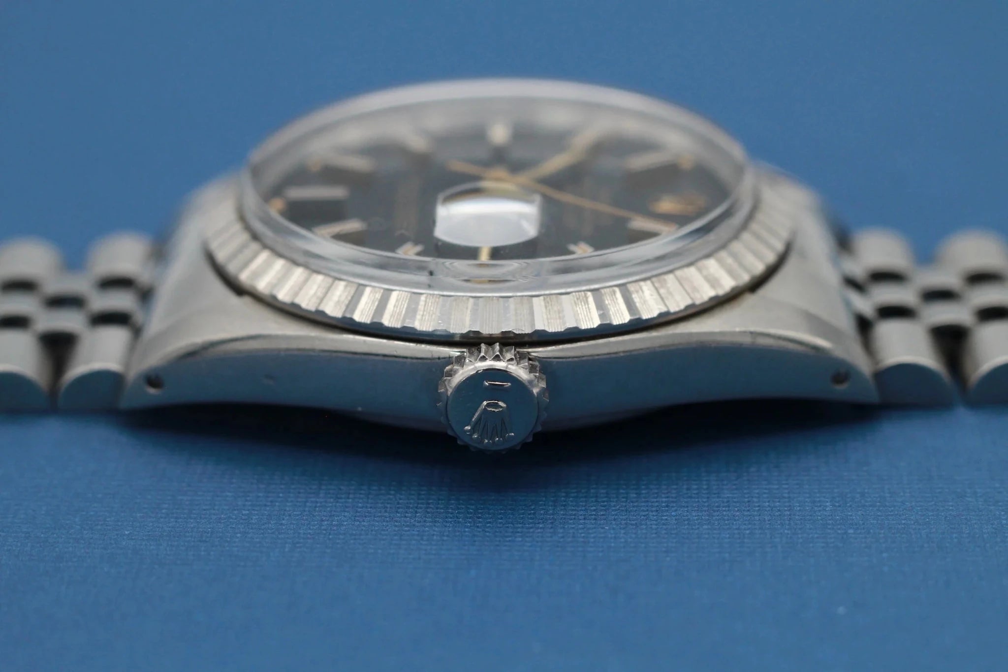 1981 Rolex Datejust Ref. 16030 | Black and Gold Dial - Sierra Time Co