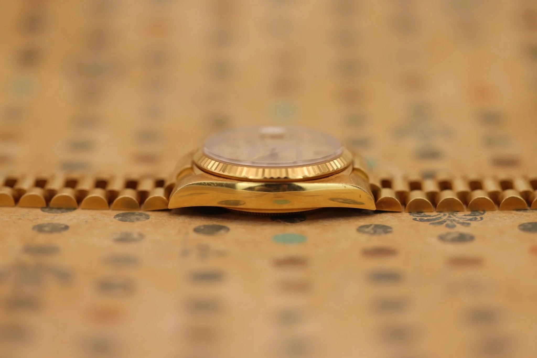 1982 Rolex Day-Date Ref. 18038 | Unpolished Fat-Case | Champagne Dial - Sierra Time Co