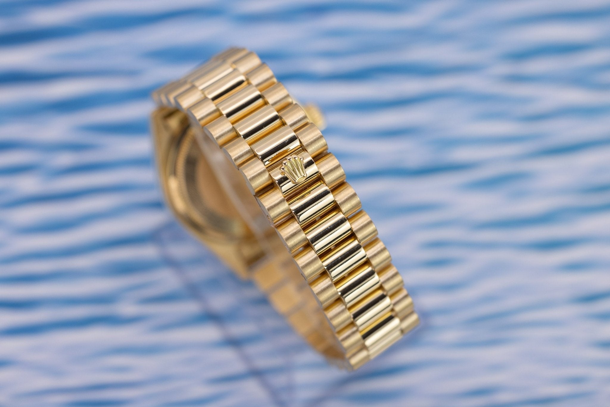 1985 Rolex Day-Date Ref. 18038 | 18K Yellow Gold | Dark Blue Dial - Sierra Time Co