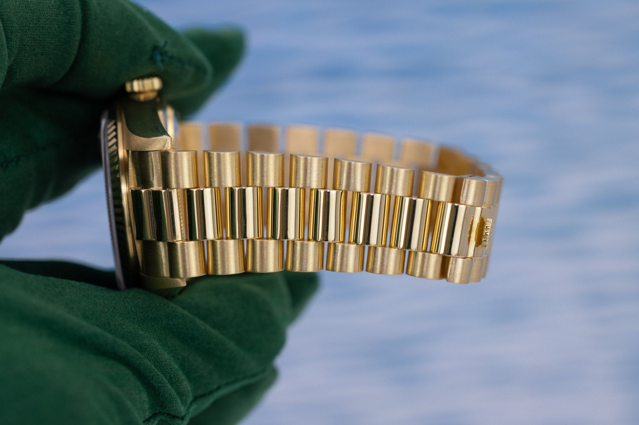 1985 Rolex Day-Date Ref. 18038 | 18K Yellow Gold | Dark Blue Dial - Sierra Time Co