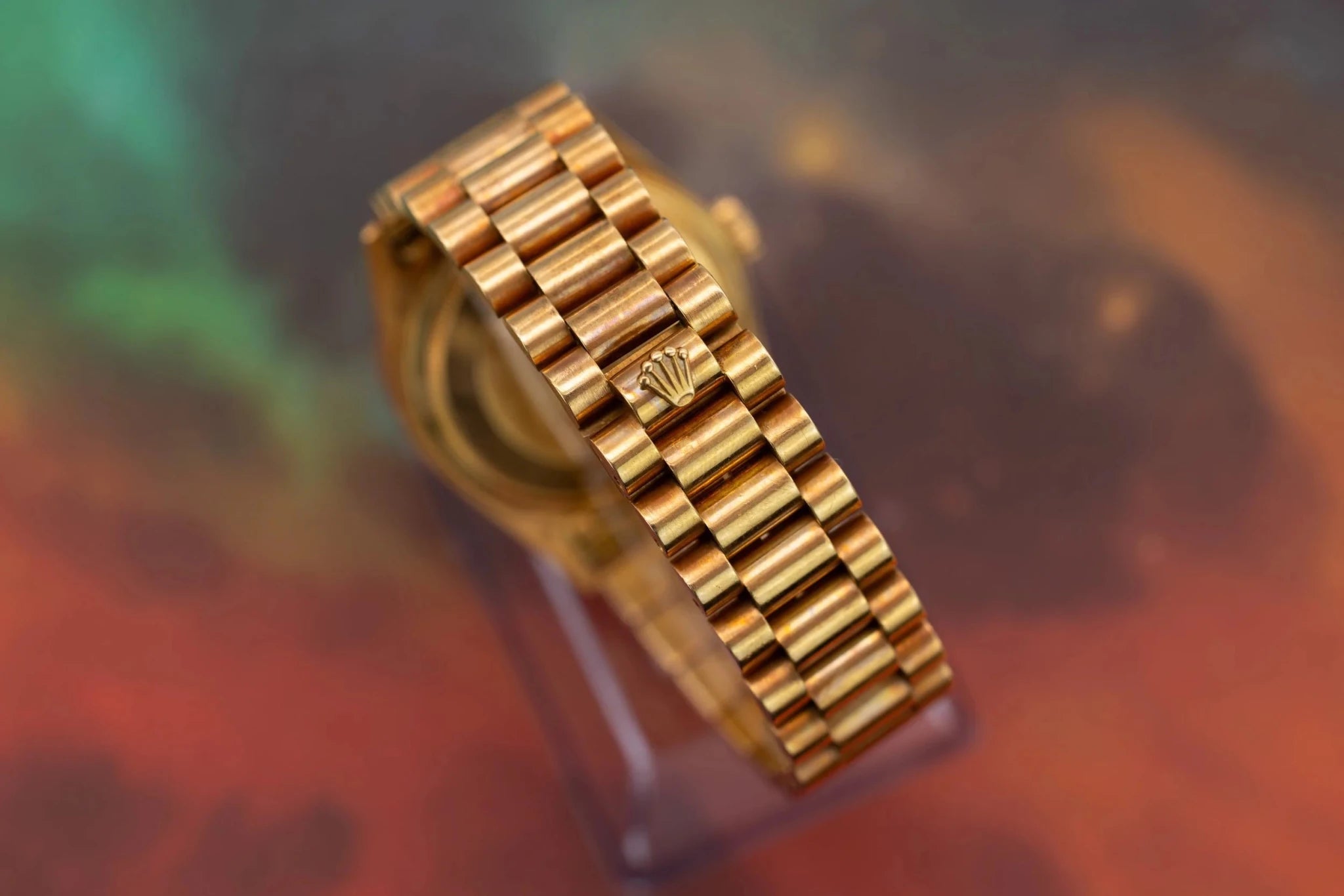 1986 Rolex Day-Date Ref. 18048A | Champagne Dial | Diamond Dial and Bezel - Sierra Time Co