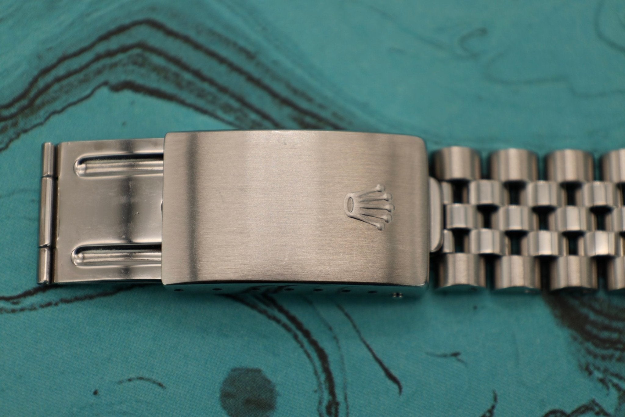 1988 Rolex Date Ref. 15010 White Roman Dial | Jubilee Bracelet - Sierra Time Co