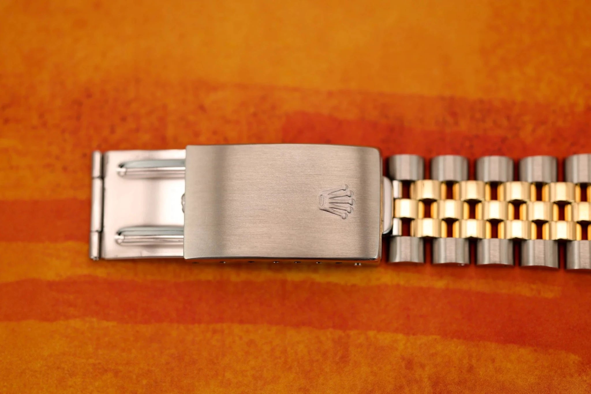 1988 Rolex Datejust Ref. 16233 | Champagne Dial | Box and Papers | Serviced - Sierra Time Co