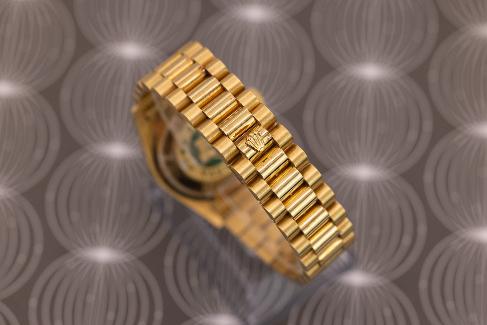 1988 Rolex Day-Date Ref. 18238 | Mint Condition | Champagne Dial - Sierra Time Co