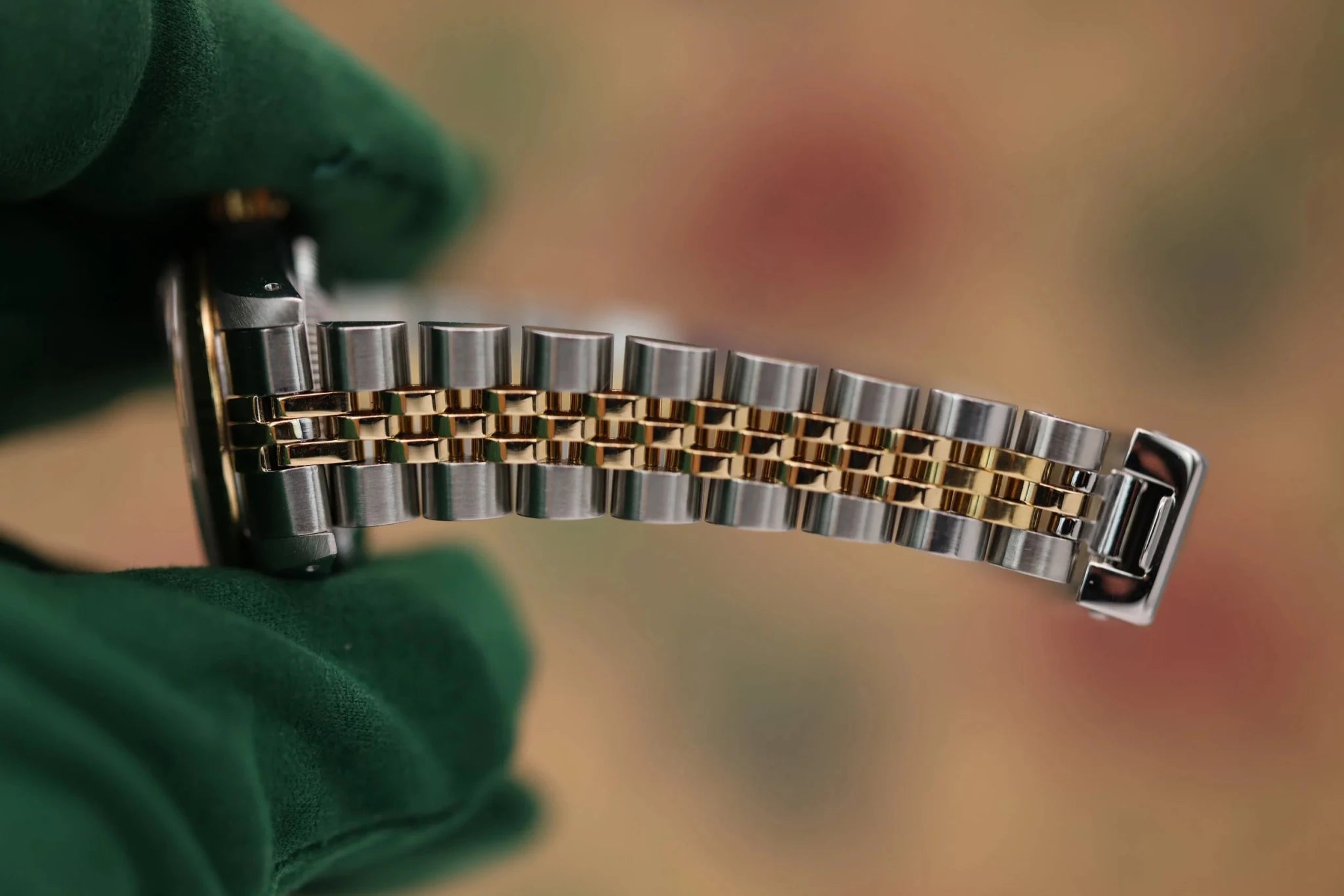 1988 Rolex Ladies Datejust Ref. 69173 | Champagne Dial - Sierra Time Co