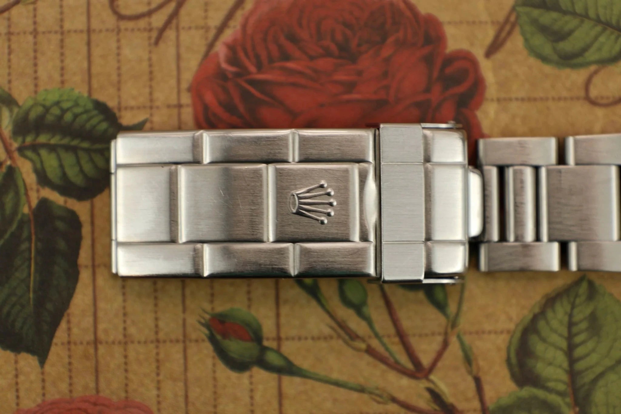 1990 Rolex Submariner Ref. 14060 | Creamy Patina | Box and Papers - Sierra Time Co