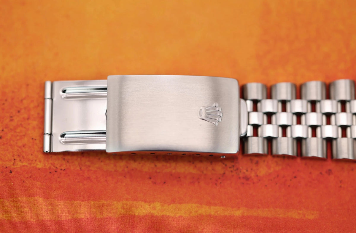 1991 Rolex Datejust Ref. 16220 | Silver Dial - Sierra Time Co
