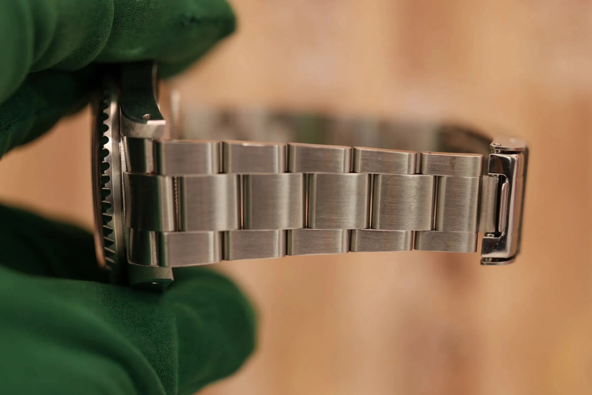 1991 Rolex Sea-Dweller Ref. 16600 | Creamy Tritium | Box and Papers - Sierra Time Co