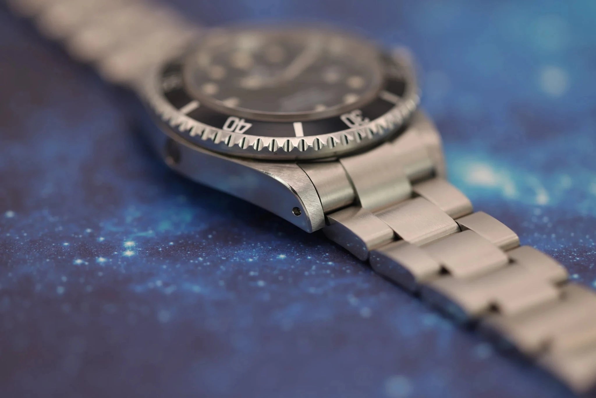 1991 Rolex Sea Dweller Ref. 16600 | Navy Insert | Creamy Patina - Sierra Time Co