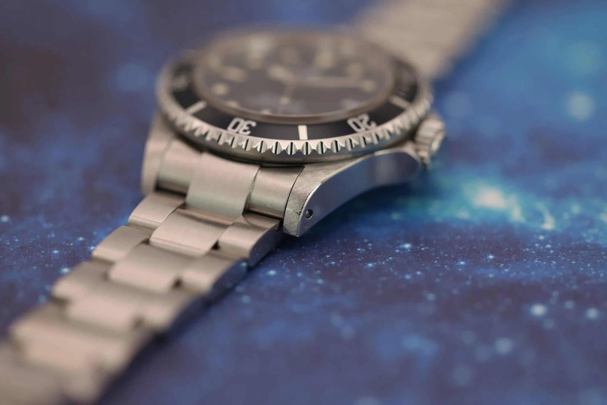 1991 Rolex Sea Dweller Ref. 16600 | Navy Insert | Creamy Patina - Sierra Time Co