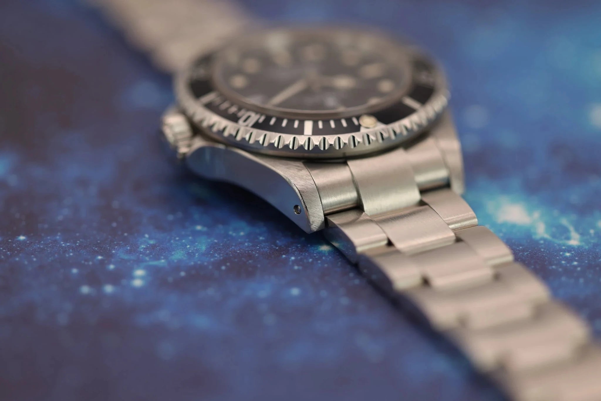1991 Rolex Sea Dweller Ref. 16600 | Navy Insert | Creamy Patina - Sierra Time Co