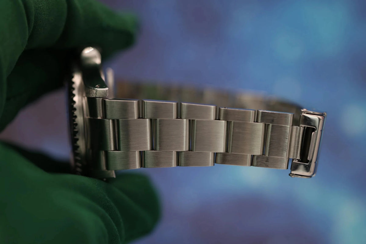 1991 Rolex Sea Dweller Ref. 16600 | Navy Insert | Creamy Patina - Sierra Time Co
