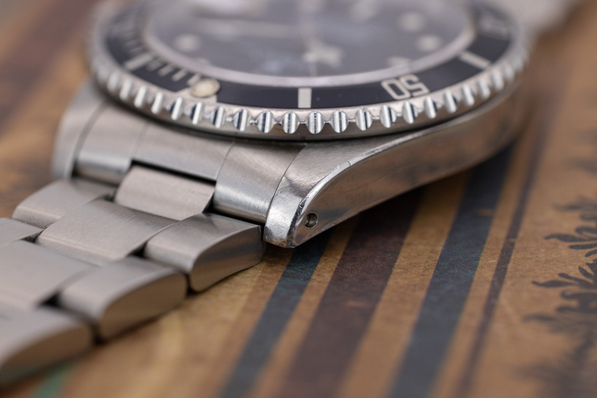 1991 Rolex Submariner Date Ref. 16610 | Tritium Dial | Navy Blue Bezel - Sierra Time Co