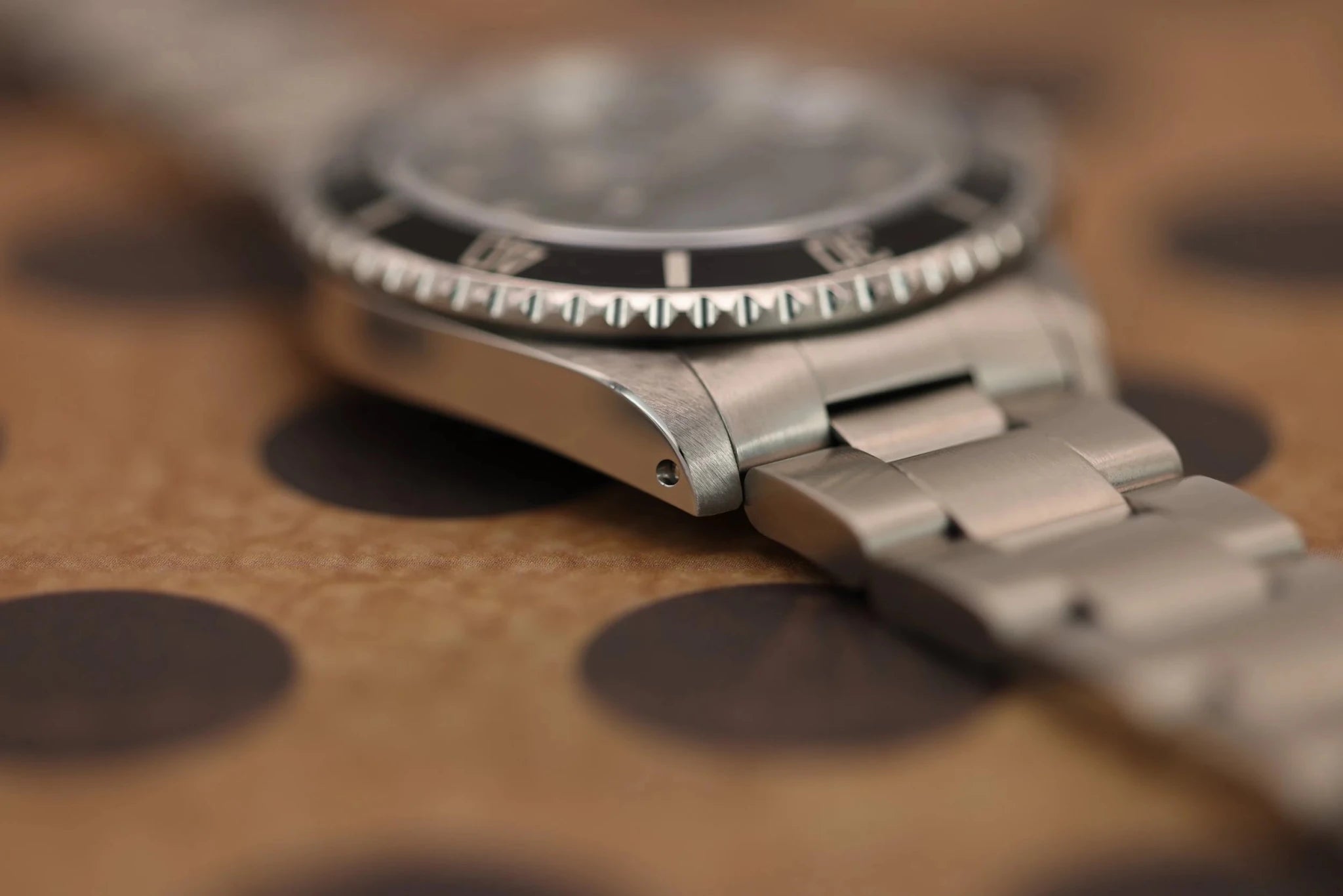 1991 Rolex Submariner Ref. 16610 | Creamy Patina | Box and Papers - Sierra Time Co
