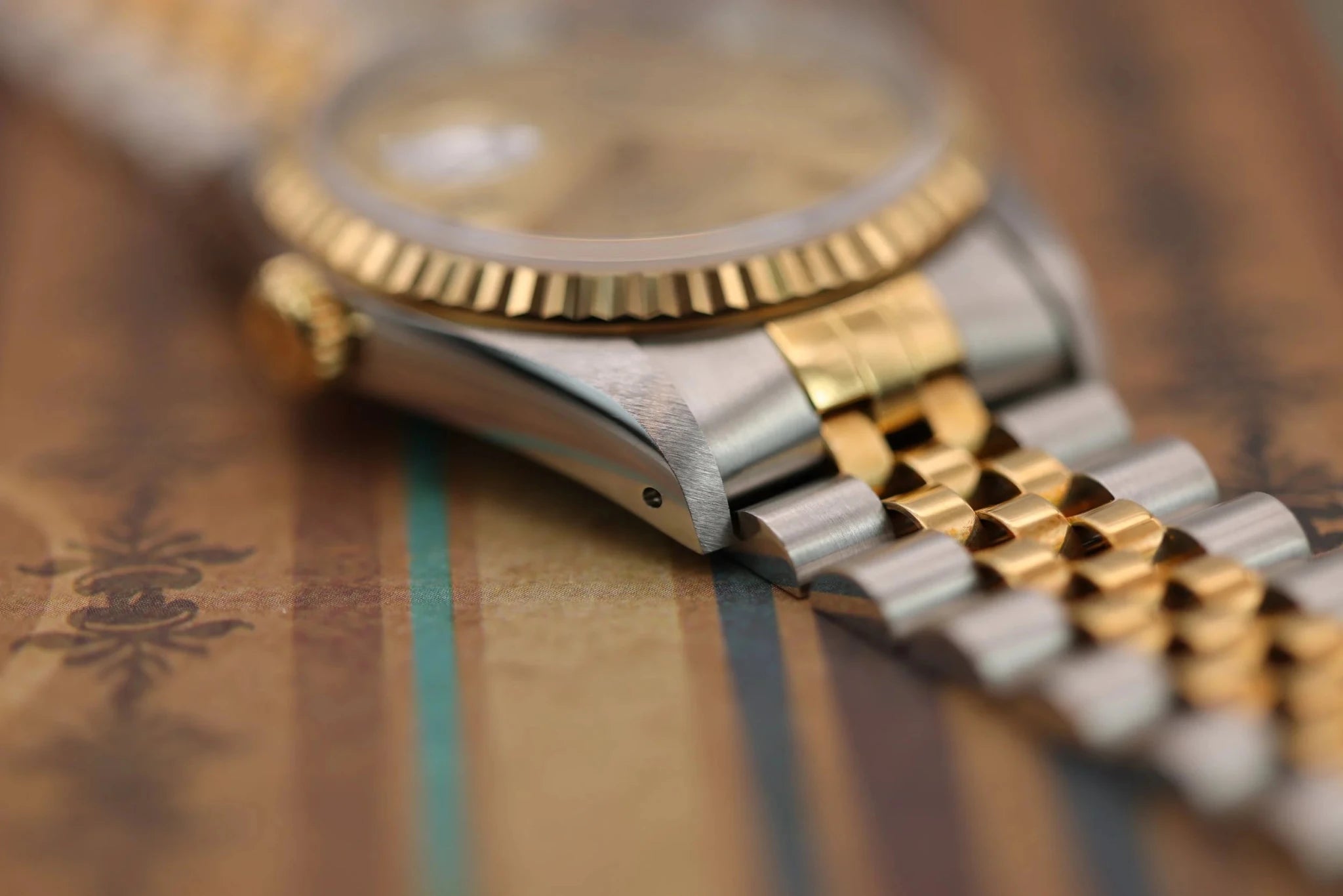 1993 Rolex Datejust Ref. 16233 | Champagne Dial - Sierra Time Co