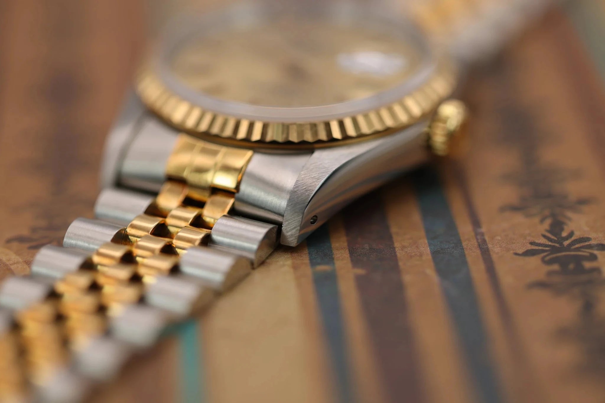 1993 Rolex Datejust Ref. 16233 | Champagne Dial - Sierra Time Co