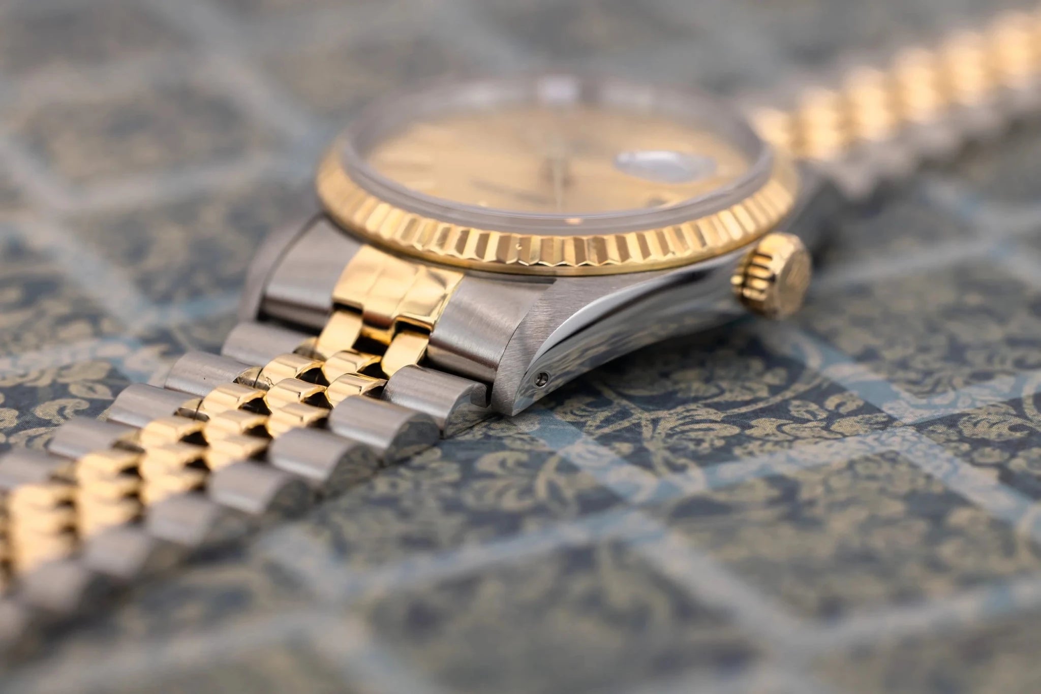 1993 Rolex Datejust Ref. 16233 | Champagne Dial | Box and Papers - Sierra Time Co