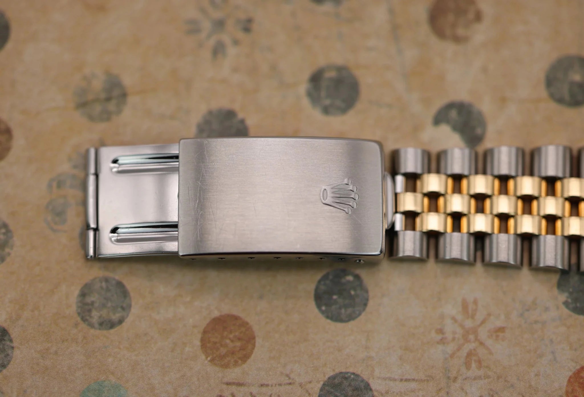 1993 Rolex Datejust Ref. 16233 | Silver Tapestry Dial - Sierra Time Co