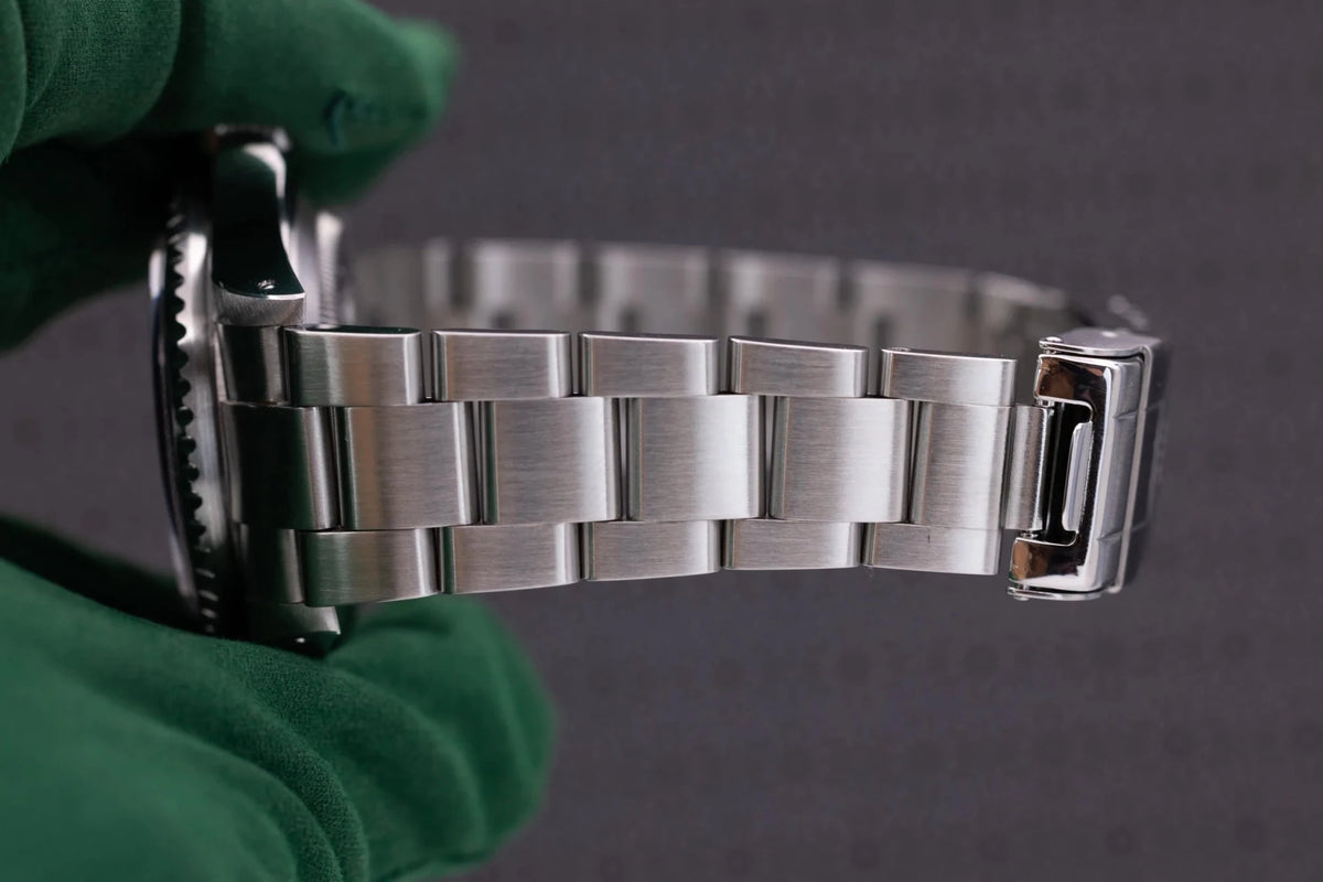 1993 Rolex Sea-Dweller Ref. 16600 | Vibrant Tritium | Box and Papers - Sierra Time Co