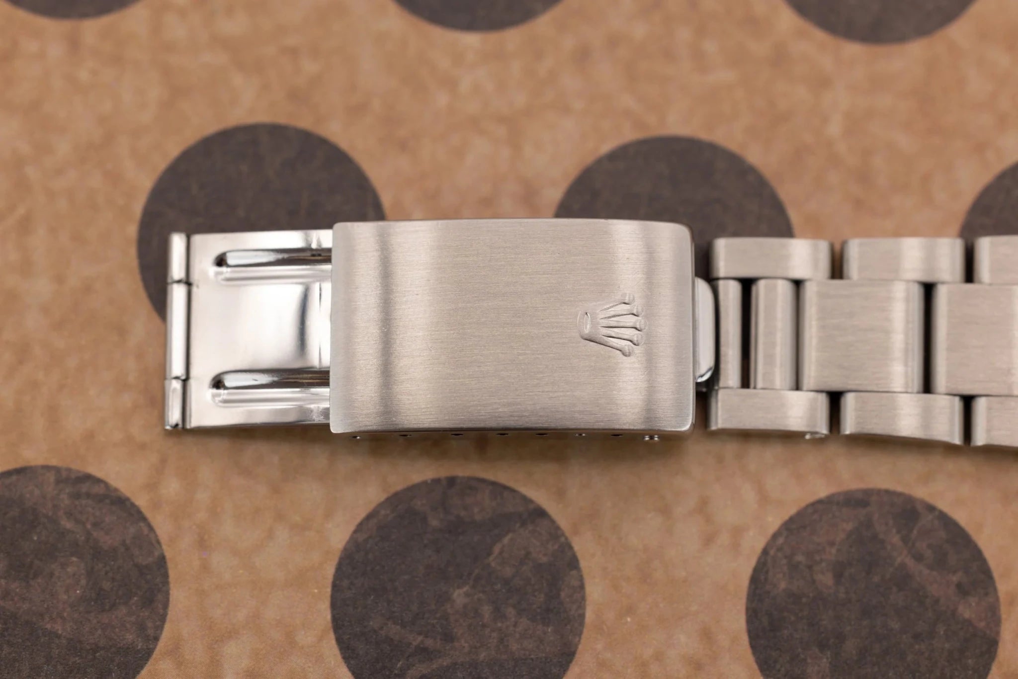 1994 Rolex Explorer I Ref. 14270 | Creamy Tritium | Holes Case - Sierra Time Co