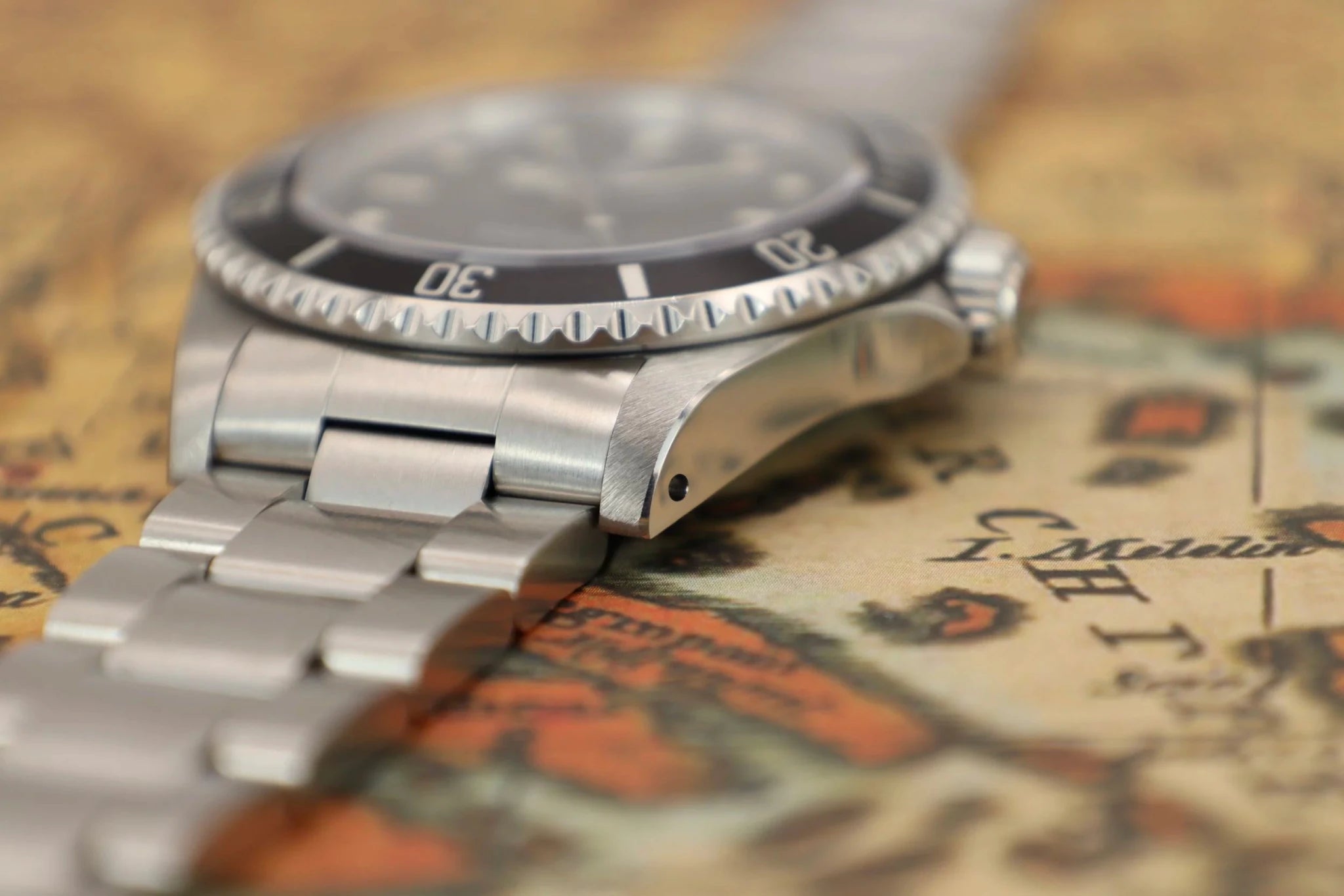 1994 Rolex Submariner Ref. 14060 | Creamy Patina - Sierra Time Co