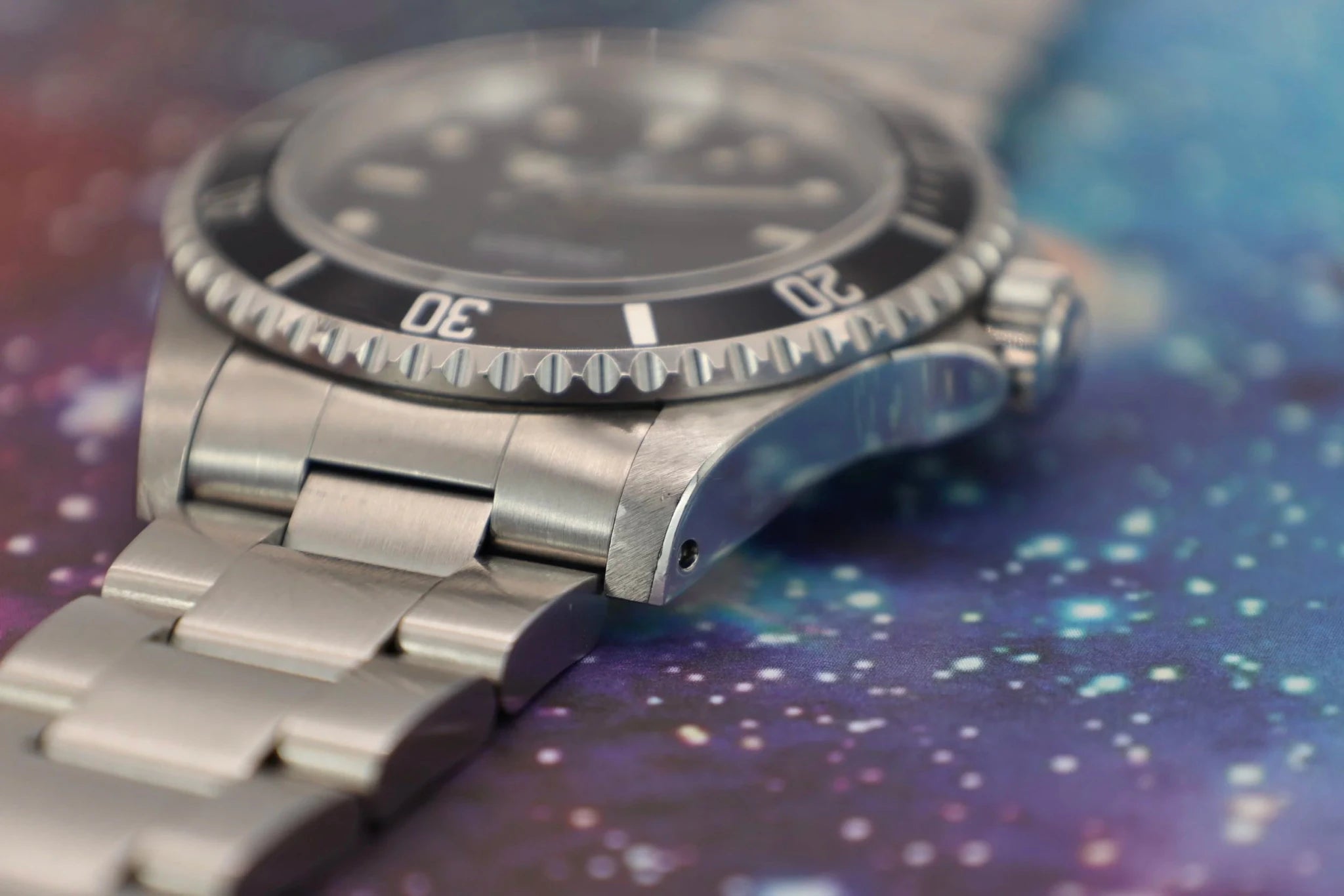 1994 Rolex Submariner Ref. 14060 | Creamy Patina | Box and Papers - Sierra Time Co