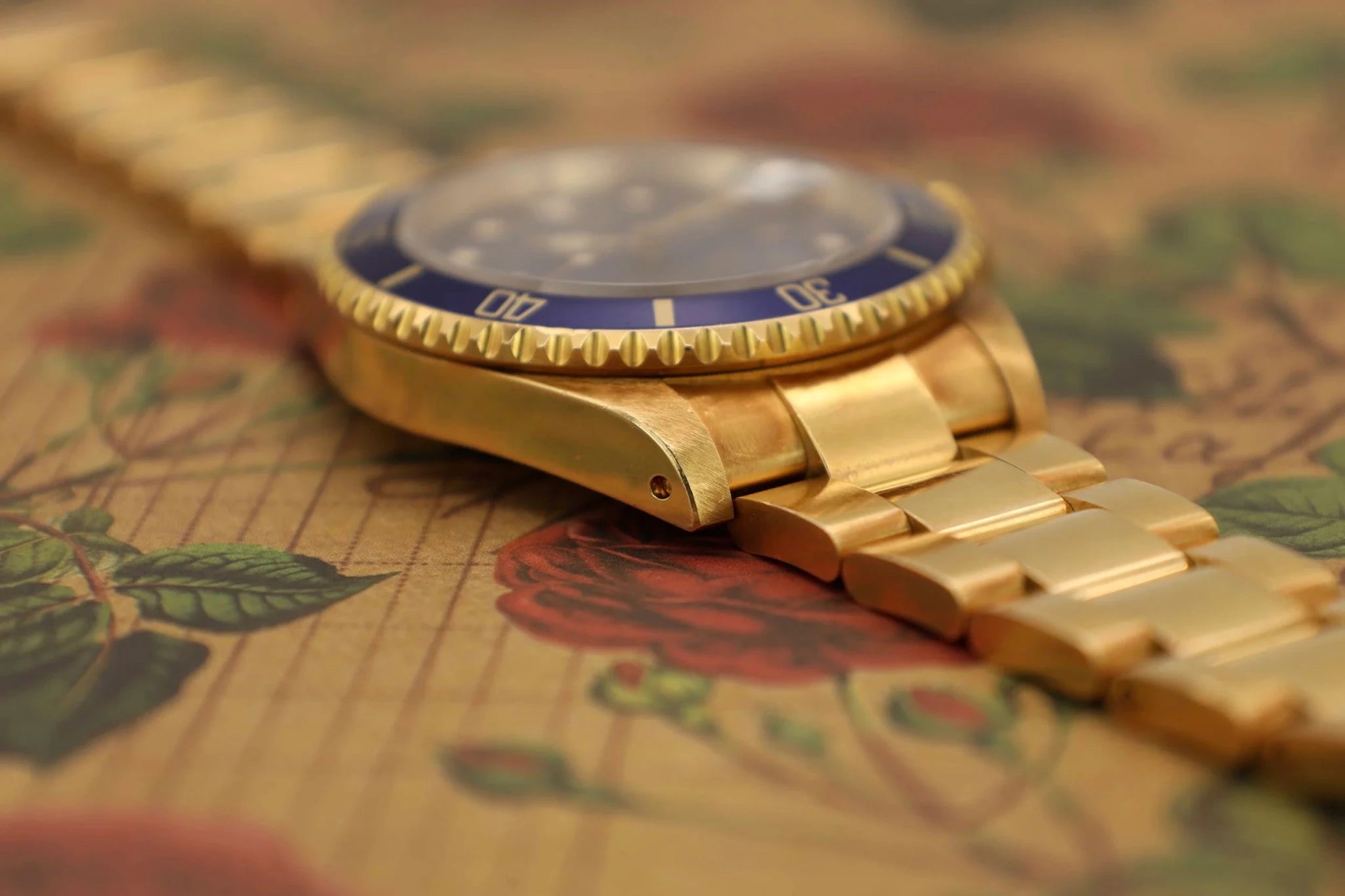 1994 Rolex Submariner Ref. 16618 | 18K YG | Blue Dial - Sierra Time Co