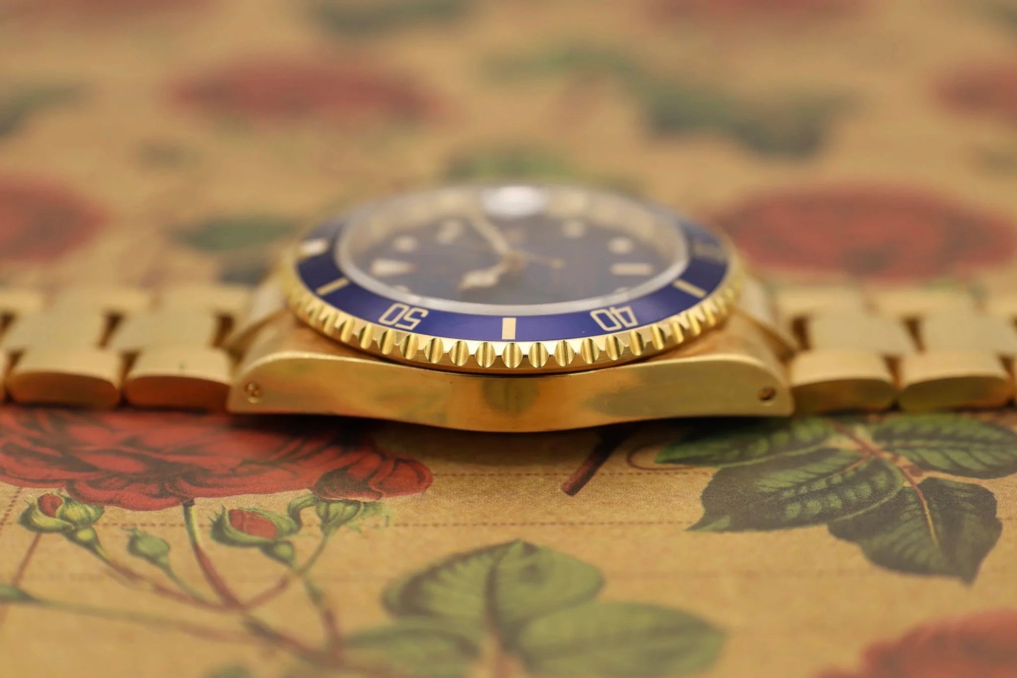 1994 Rolex Submariner Ref. 16618 | 18K YG | Blue Dial - Sierra Time Co