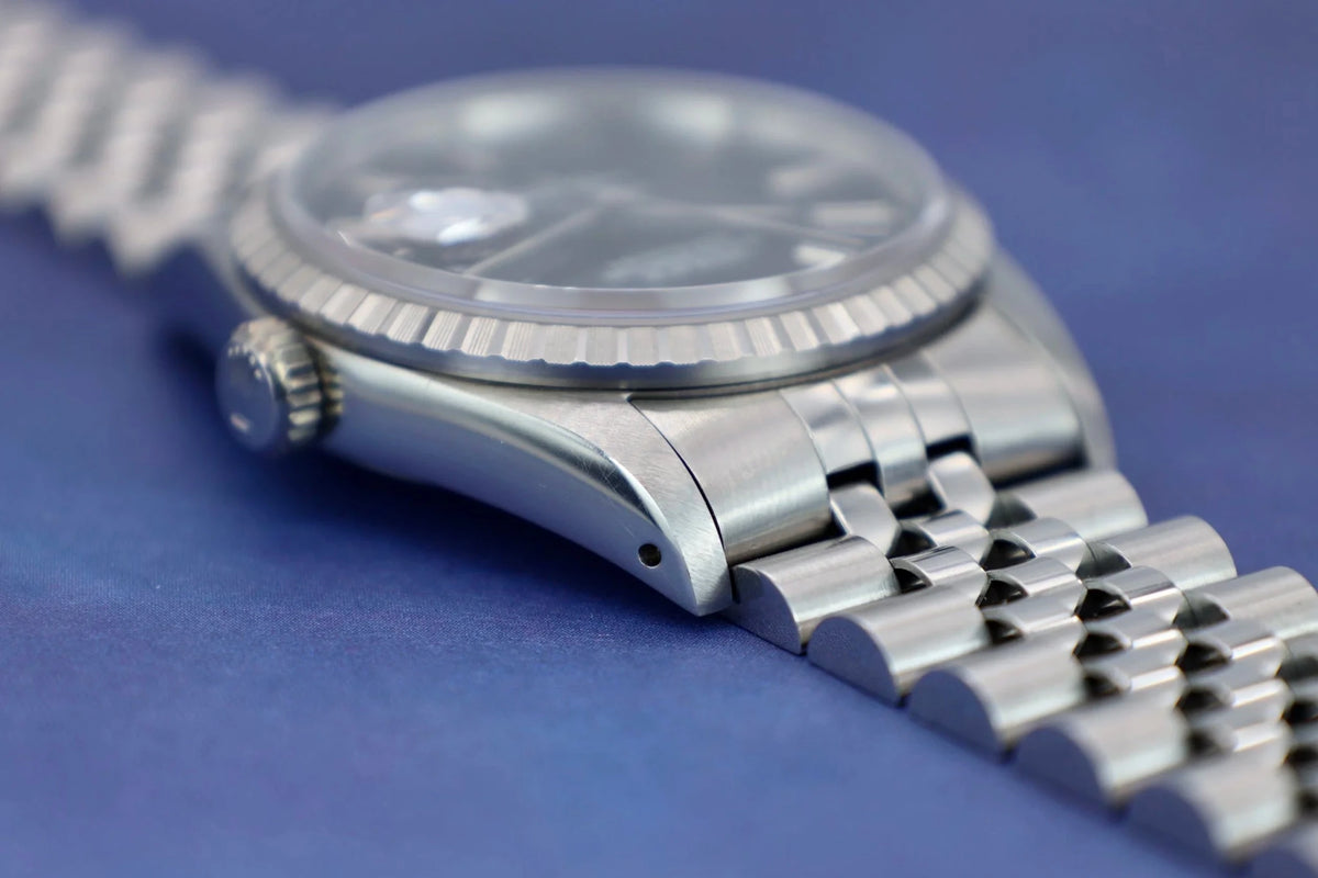 1995 Rolex Datejust Ref. 16220 Black Dial | Mint | Box and Papers - Sierra Time Co