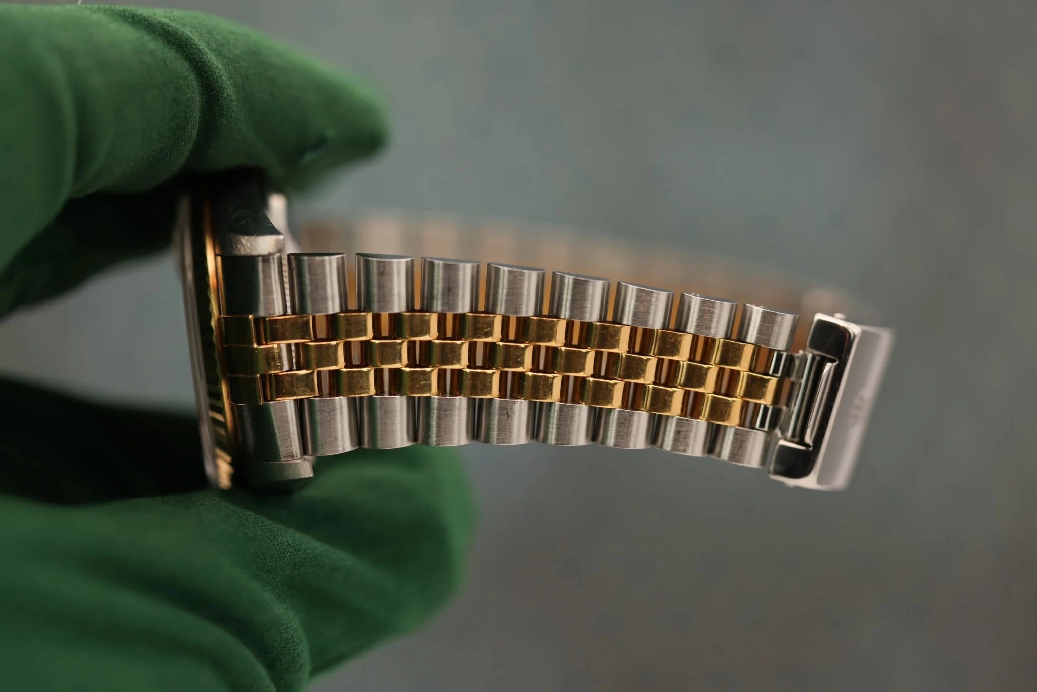 1995 Rolex Datejust Ref. 16233 | Champagne Dial - Sierra Time Co