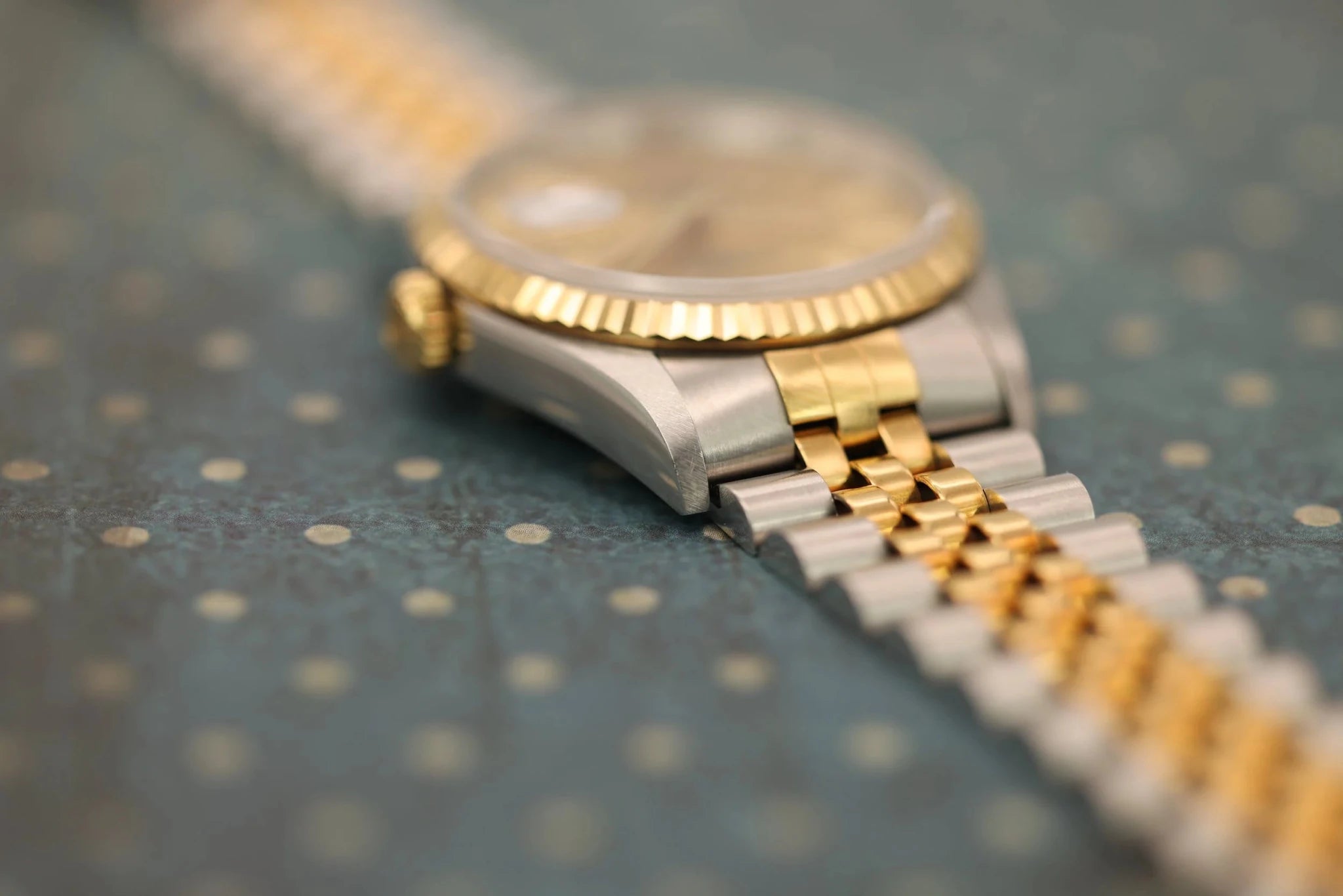 1995 Rolex Datejust Ref. 16233 | Champagne Dial - Sierra Time Co