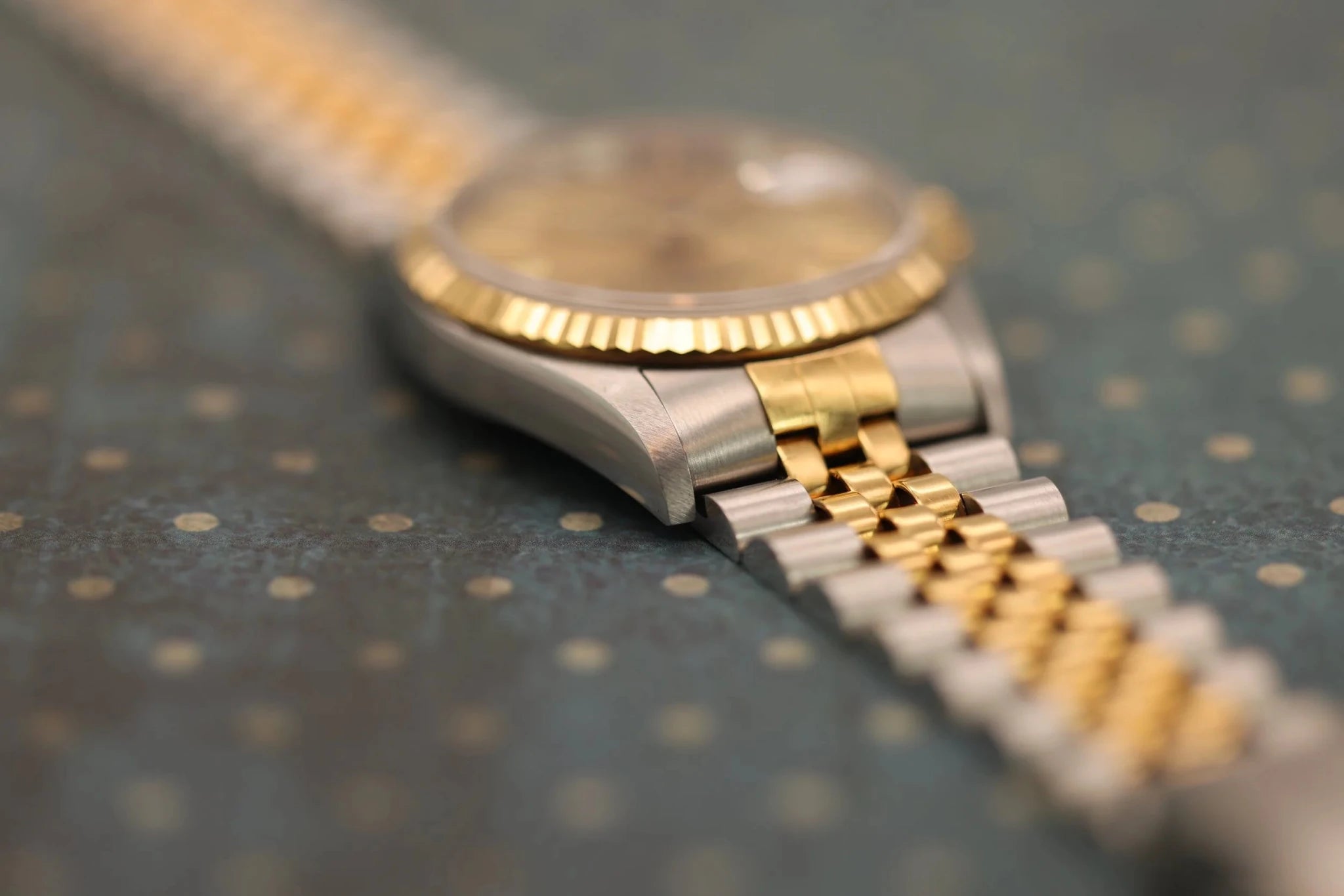 1995 Rolex Datejust Ref. 16233 | Champagne Dial - Sierra Time Co