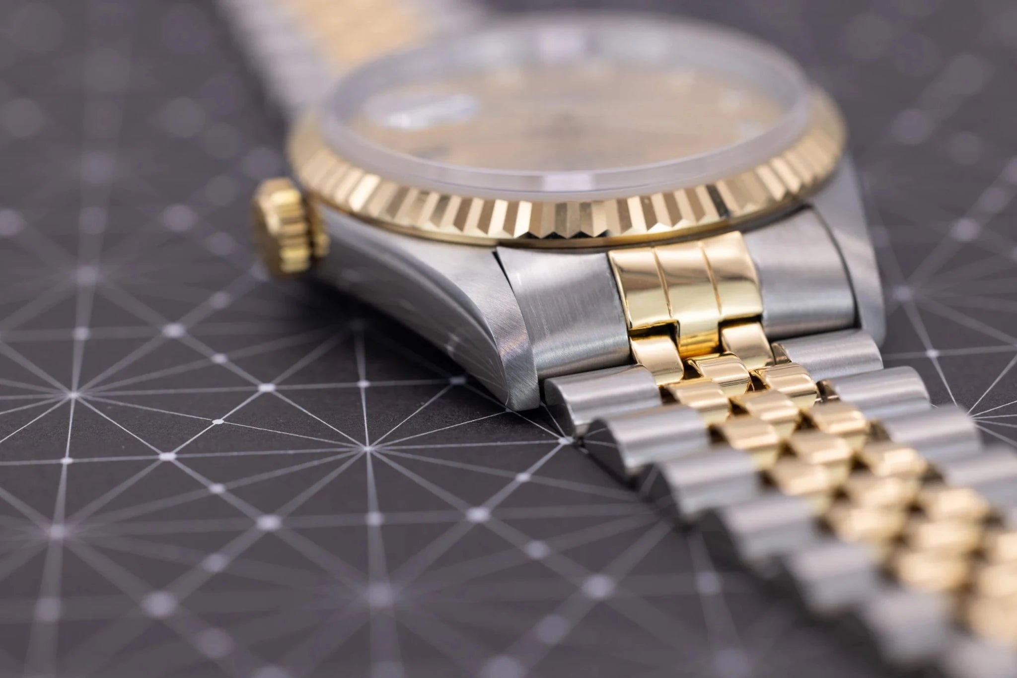 1995 Rolex Datejust Ref. 16233G | Champagne Big Diamond Dial - Sierra Time Co