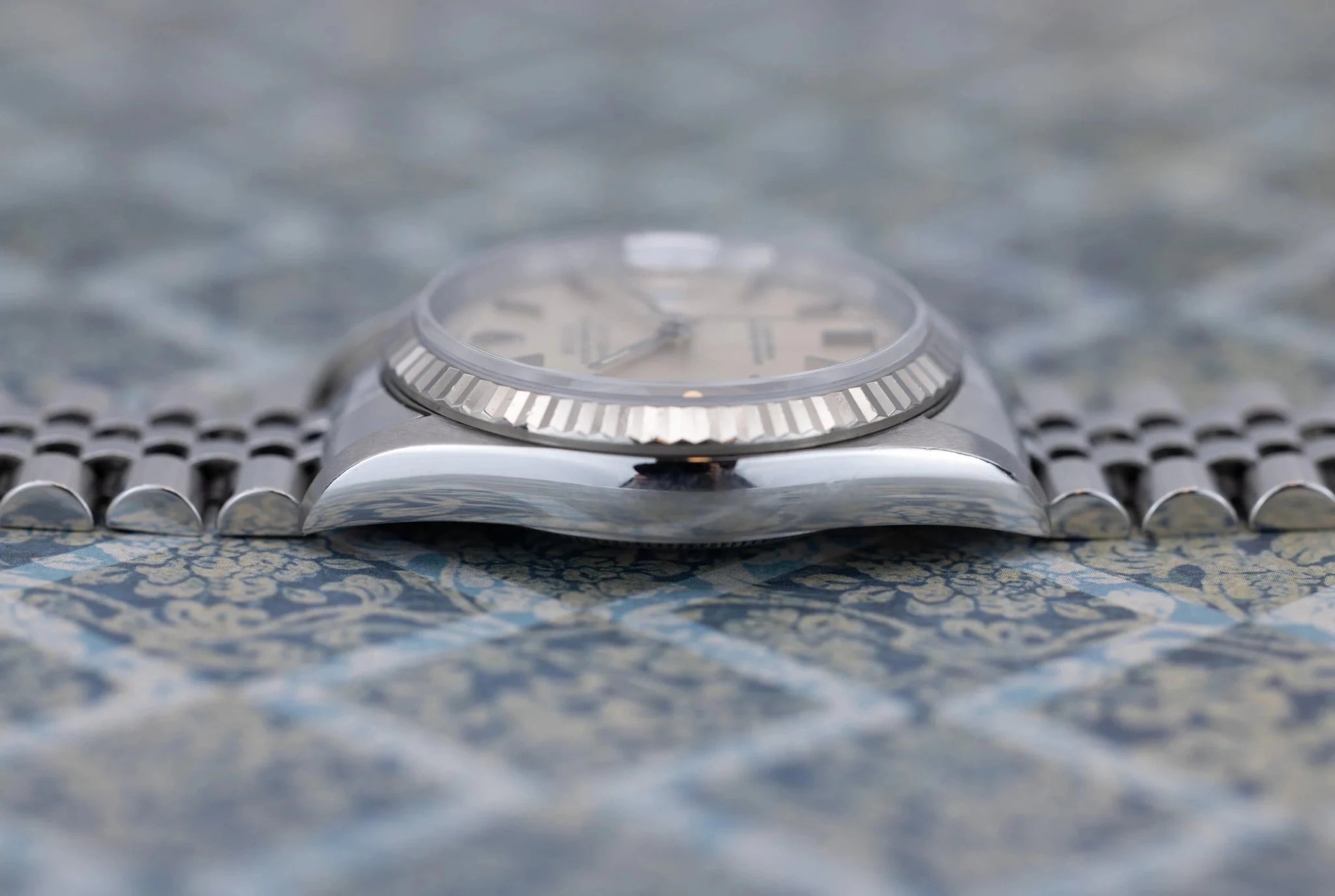 1995 Rolex Datejust Ref. 16234 | Silver Stick Dial | No-Holes Case - Sierra Time Co