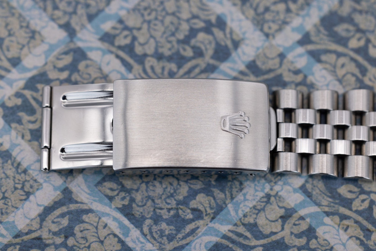 1995 Rolex Datejust Ref. 16234 | Silver Stick Dial | No-Holes Case - Sierra Time Co