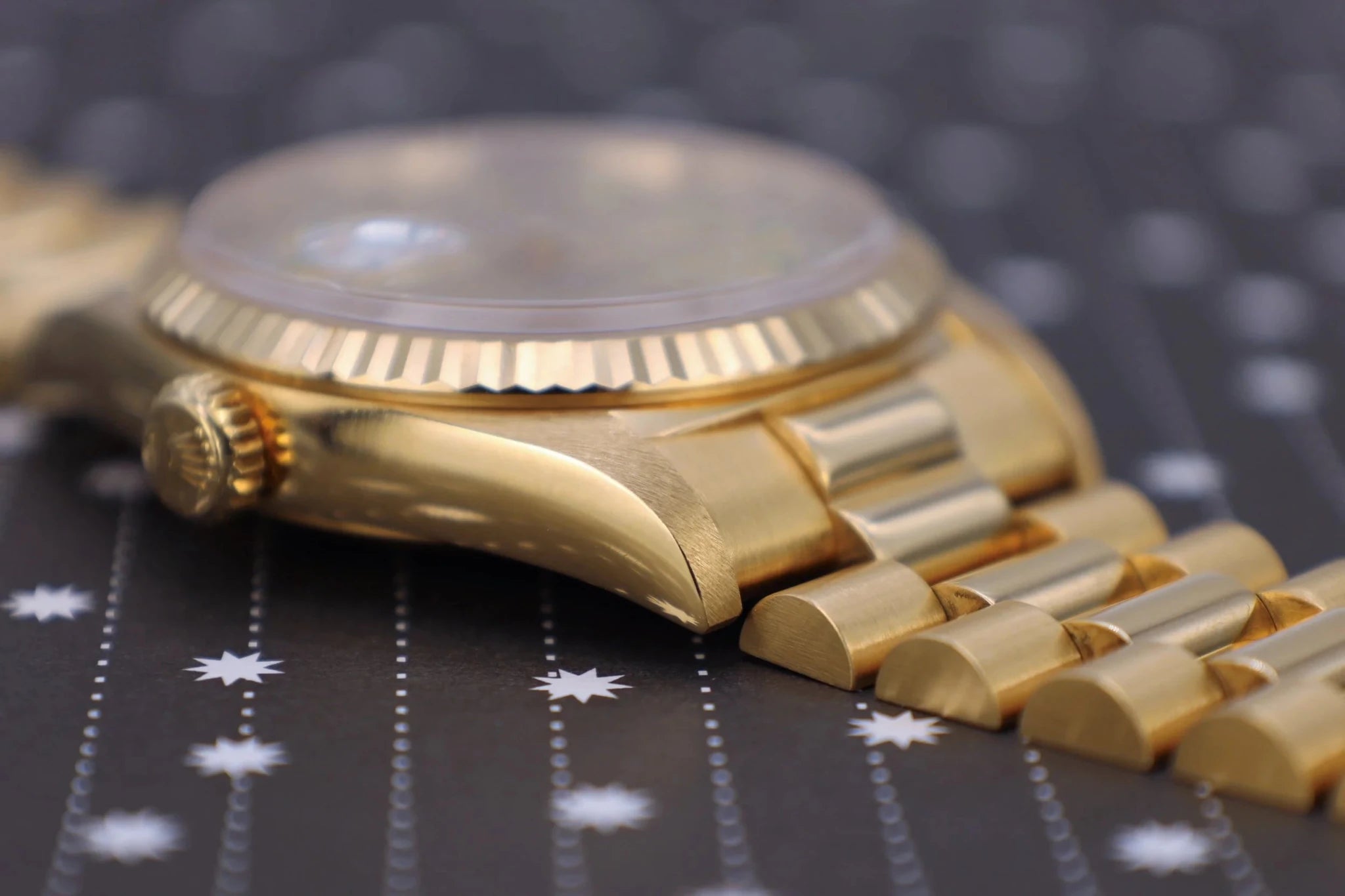 1995 Rolex Day-Date Ref. 18238 | Emerald and Diamond String Dial | Full Set - Sierra Time Co