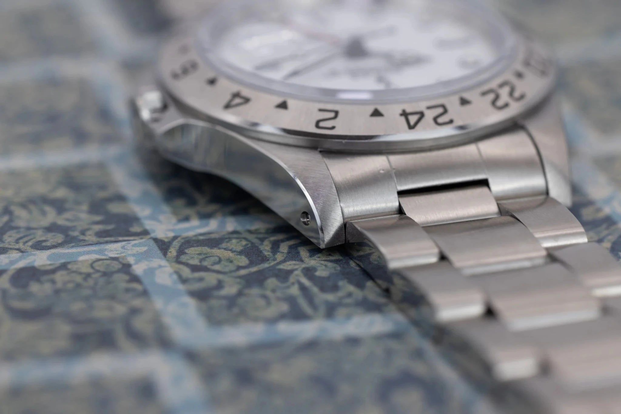 1995 Rolex Explorer II Ref. 16570 Polar | Early Tritium Gloss Dial - Sierra Time Co