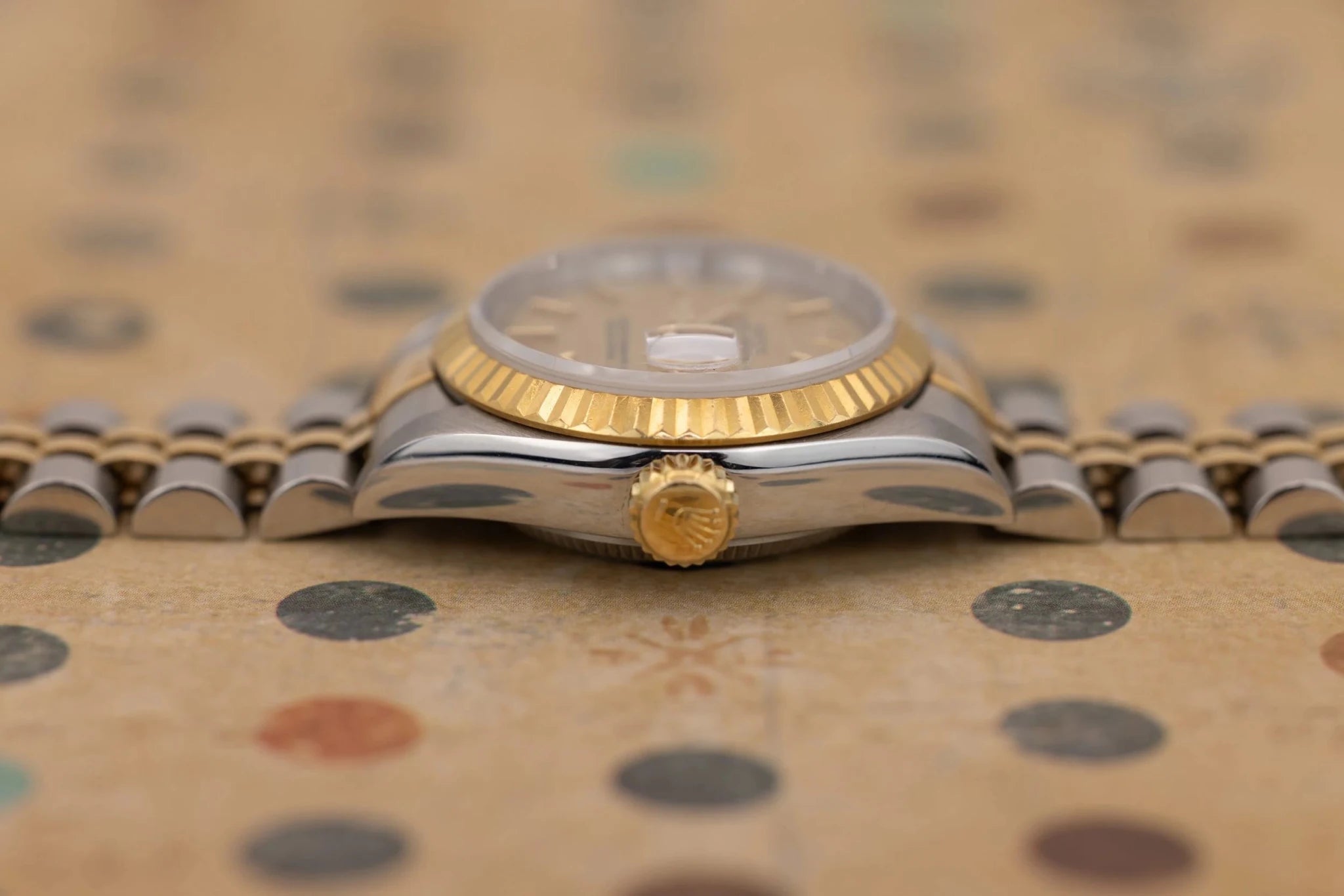 1995 Rolex Ladies Datejust Ref. 69173 | Champagne Linen Dial | Box and Papers - Sierra Time Co