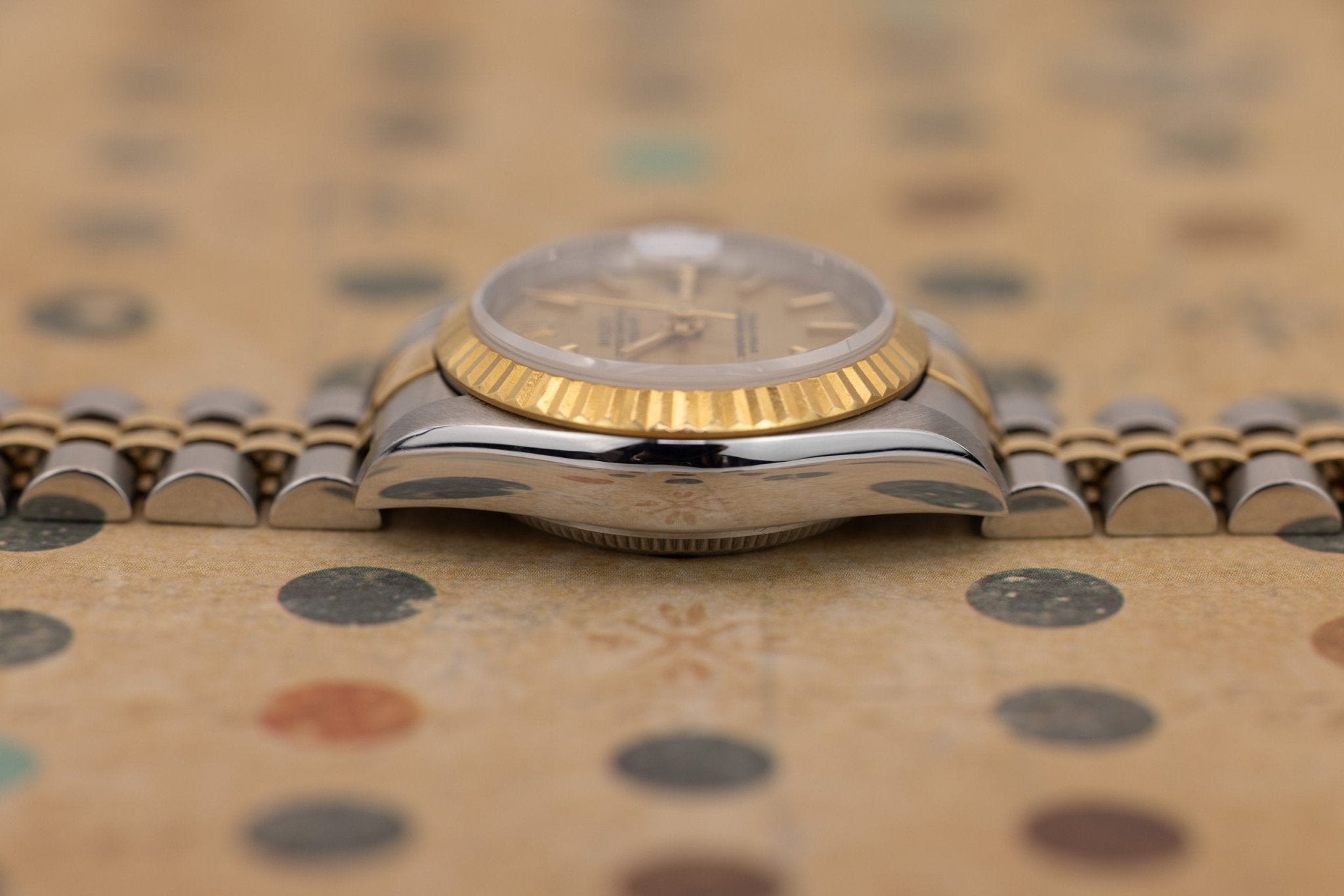 1995 Rolex Ladies Datejust Ref. 69173 | Champagne Linen Dial | Box and Papers - Sierra Time Co