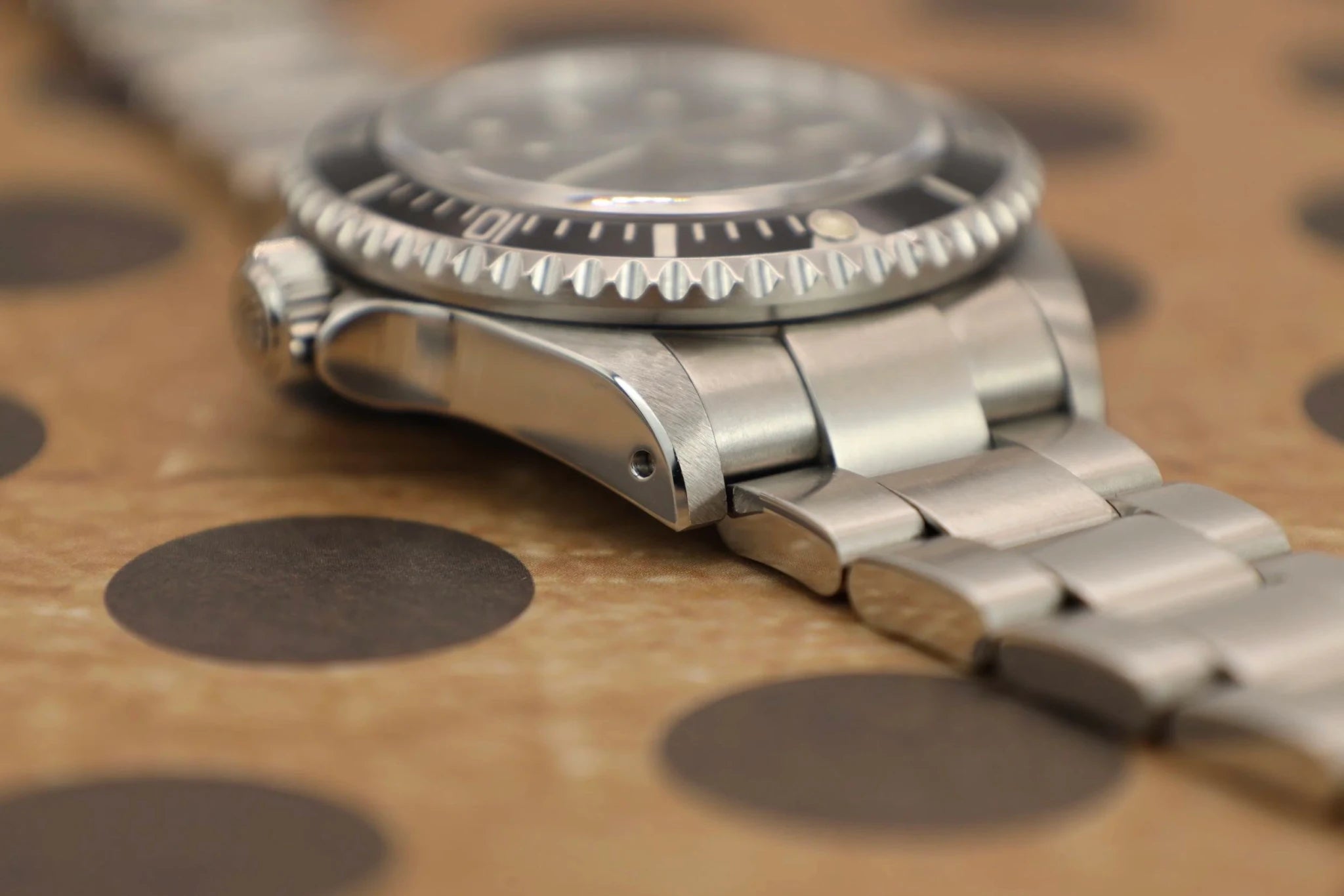 1995 Rolex Sea Dweller Ref. 16600 | Creamy Lume - Sierra Time Co