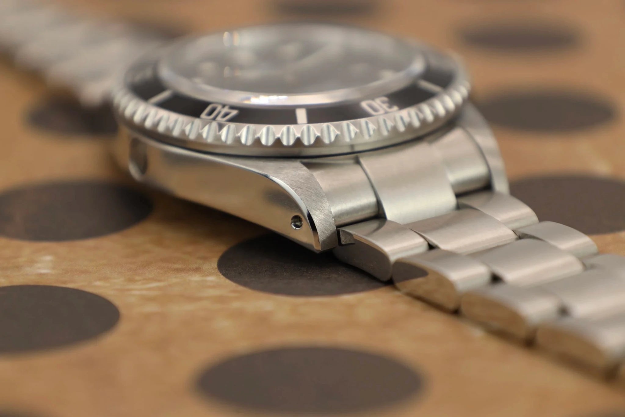 1995 Rolex Sea Dweller Ref. 16600 | Creamy Lume - Sierra Time Co